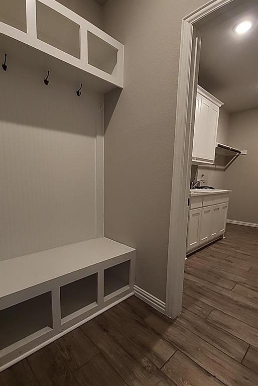 Farmersville, Texas, 75442, United States, 3 Bedrooms Bedrooms, ,3 BathroomsBathrooms,Residential,For Sale,1915215