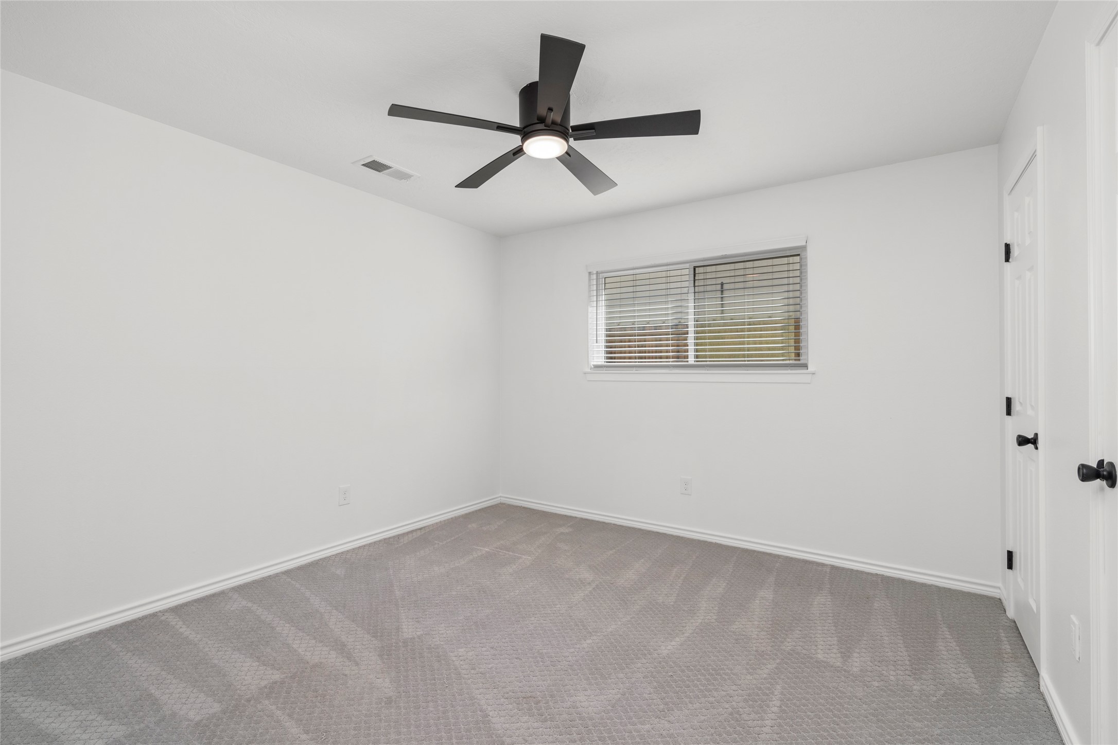  10519 Londonderry Drive - 物件實景