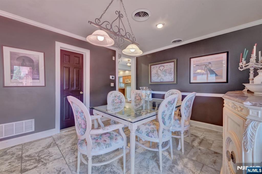 Nanuet, New York, 10954, United States, 6 Bedrooms Bedrooms, ,7 BathroomsBathrooms,Residential,For Sale,1988199