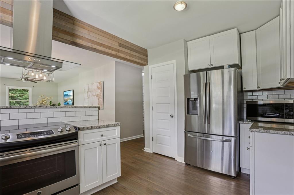 Decatur, Georgia, 30033, United States, 3 Bedrooms Bedrooms, ,2 BathroomsBathrooms,Residential,For Sale,1895989