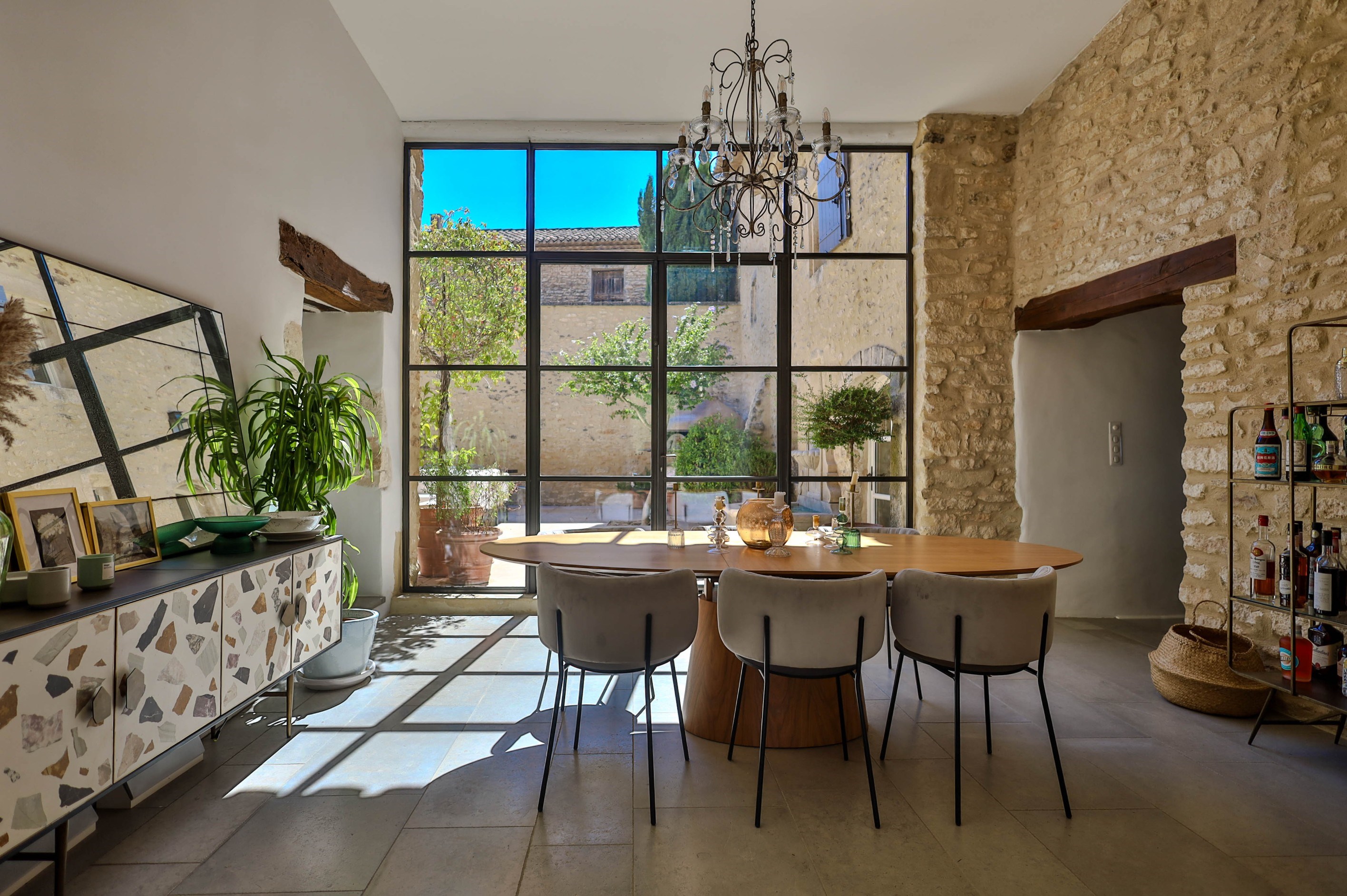  An Exceptional Estate with Timeless Charm - 物件實景