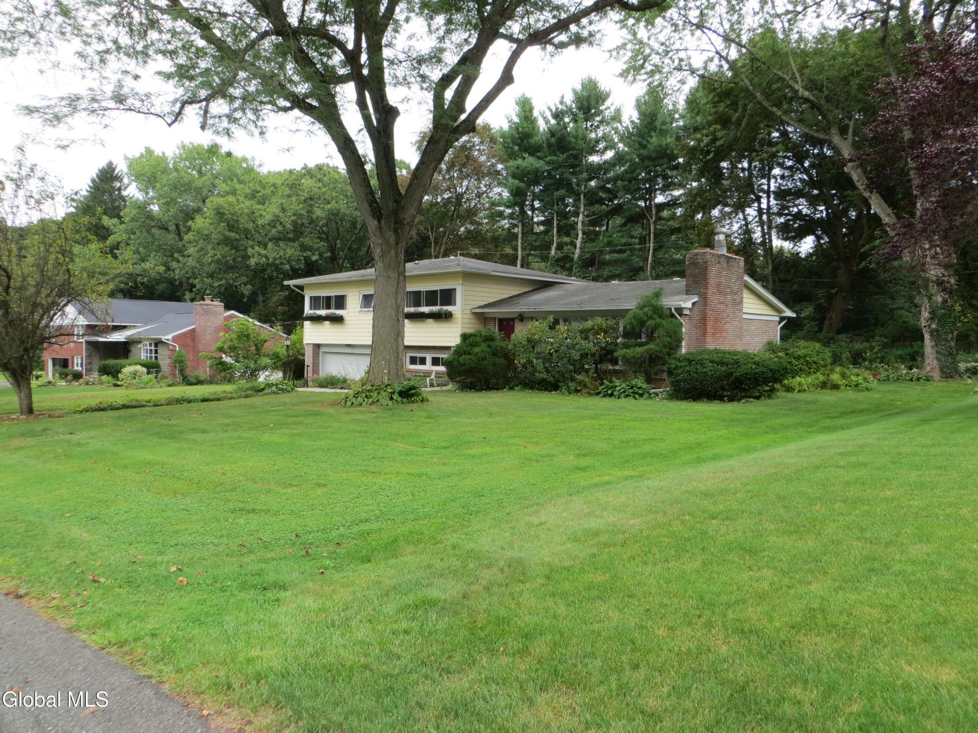 Paul Holly Dr, Albany, NY 12211 #1