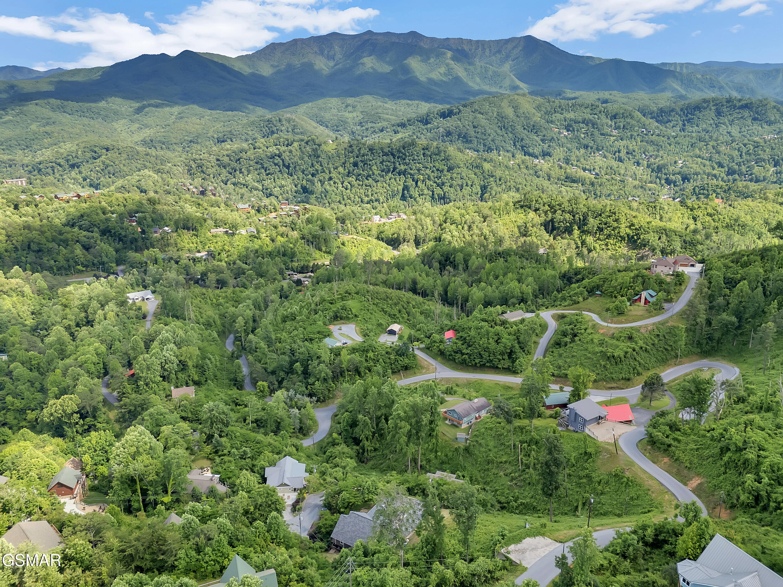 Gatlinburg, Tennessee, 37738, United States, 3 Bedrooms Bedrooms, ,4 BathroomsBathrooms,Residential,For Sale,1979839