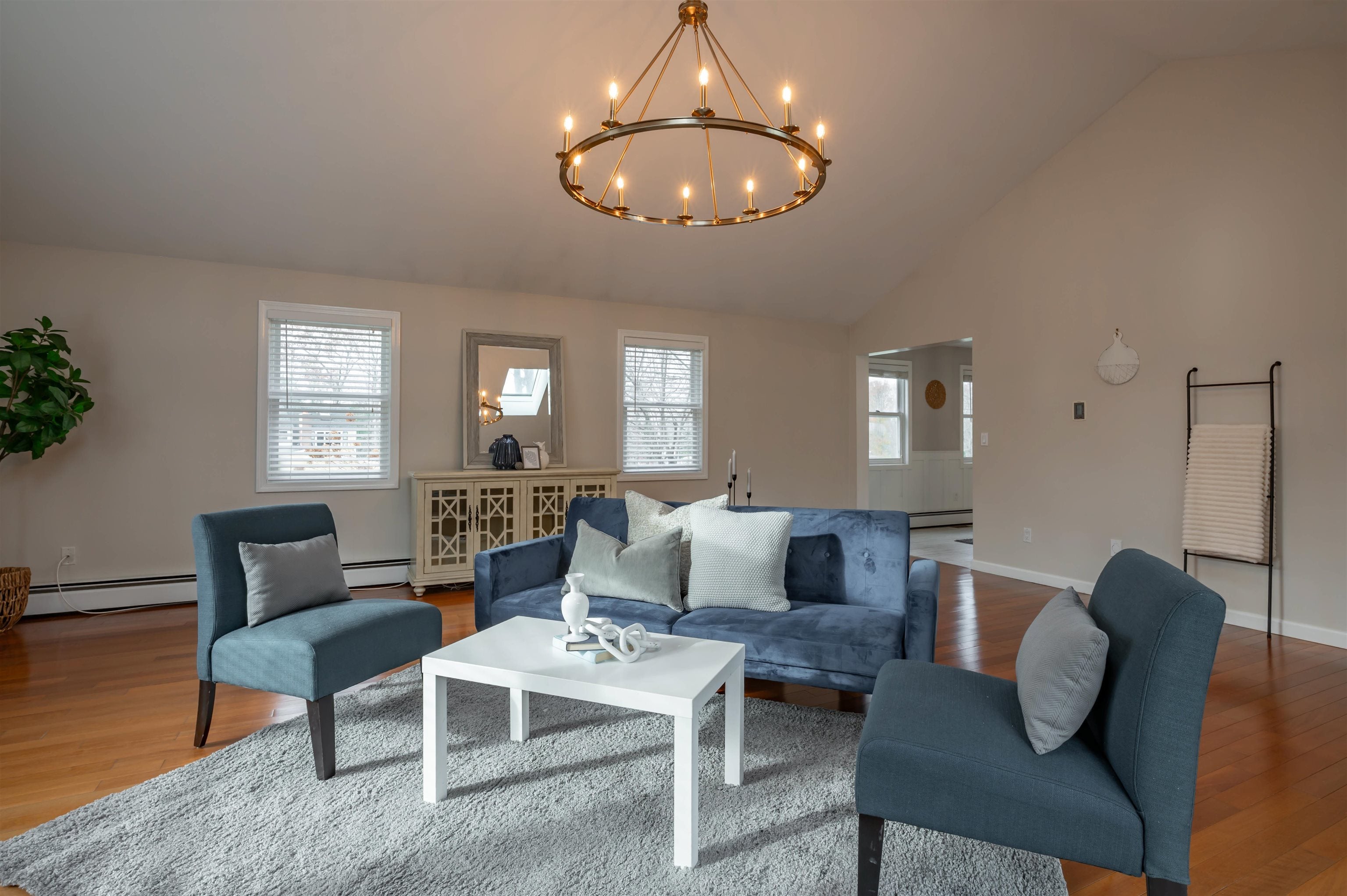 Hooksett, New Hampshire, 03106, United States, 3 Bedrooms Bedrooms, ,1 BathroomBathrooms,Residential,For Sale,2002155