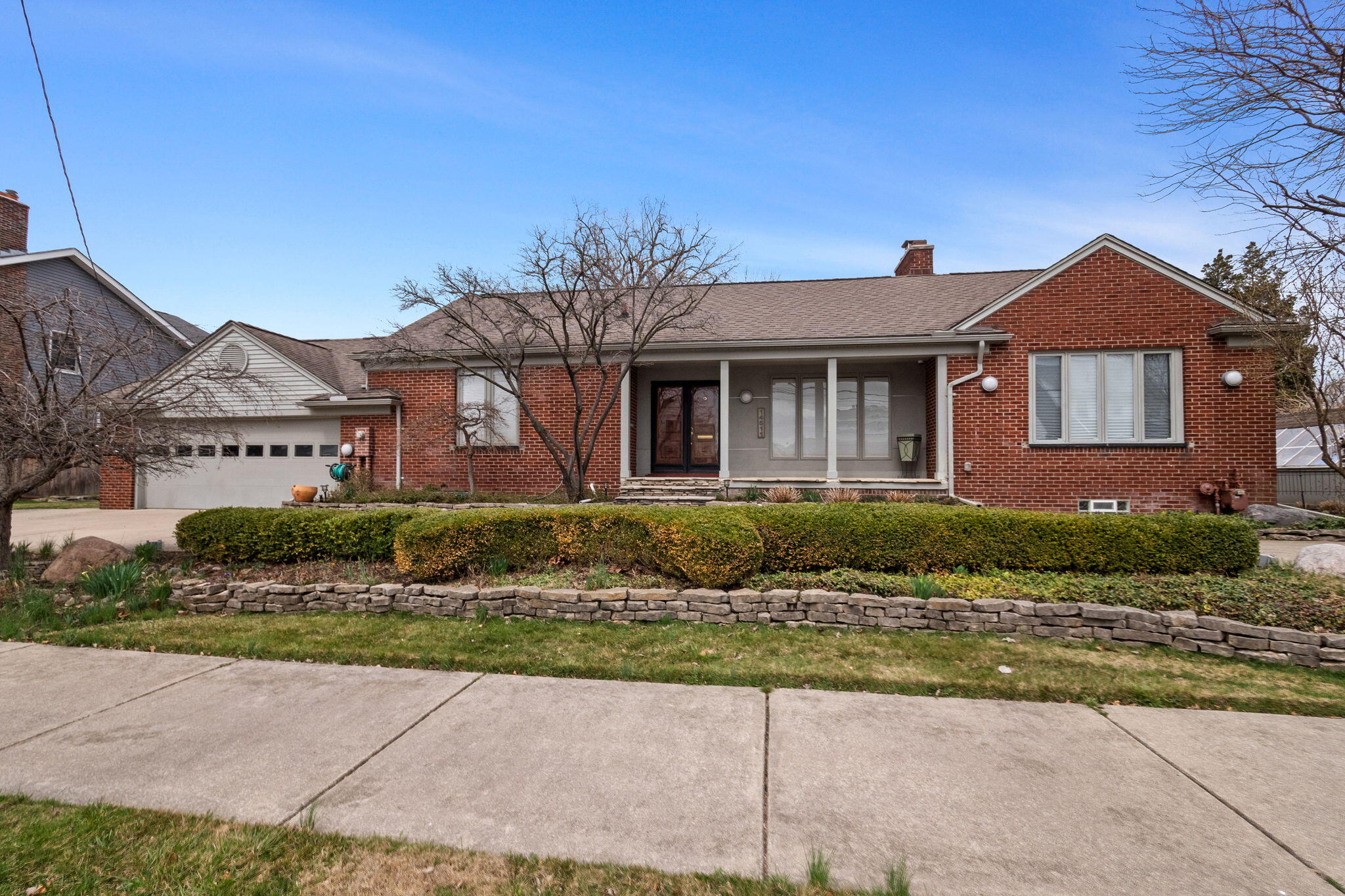 Detroit, Michigan, 48215, United States, 3 Bedrooms Bedrooms, ,4 BathroomsBathrooms,Residential,For Sale,1924310