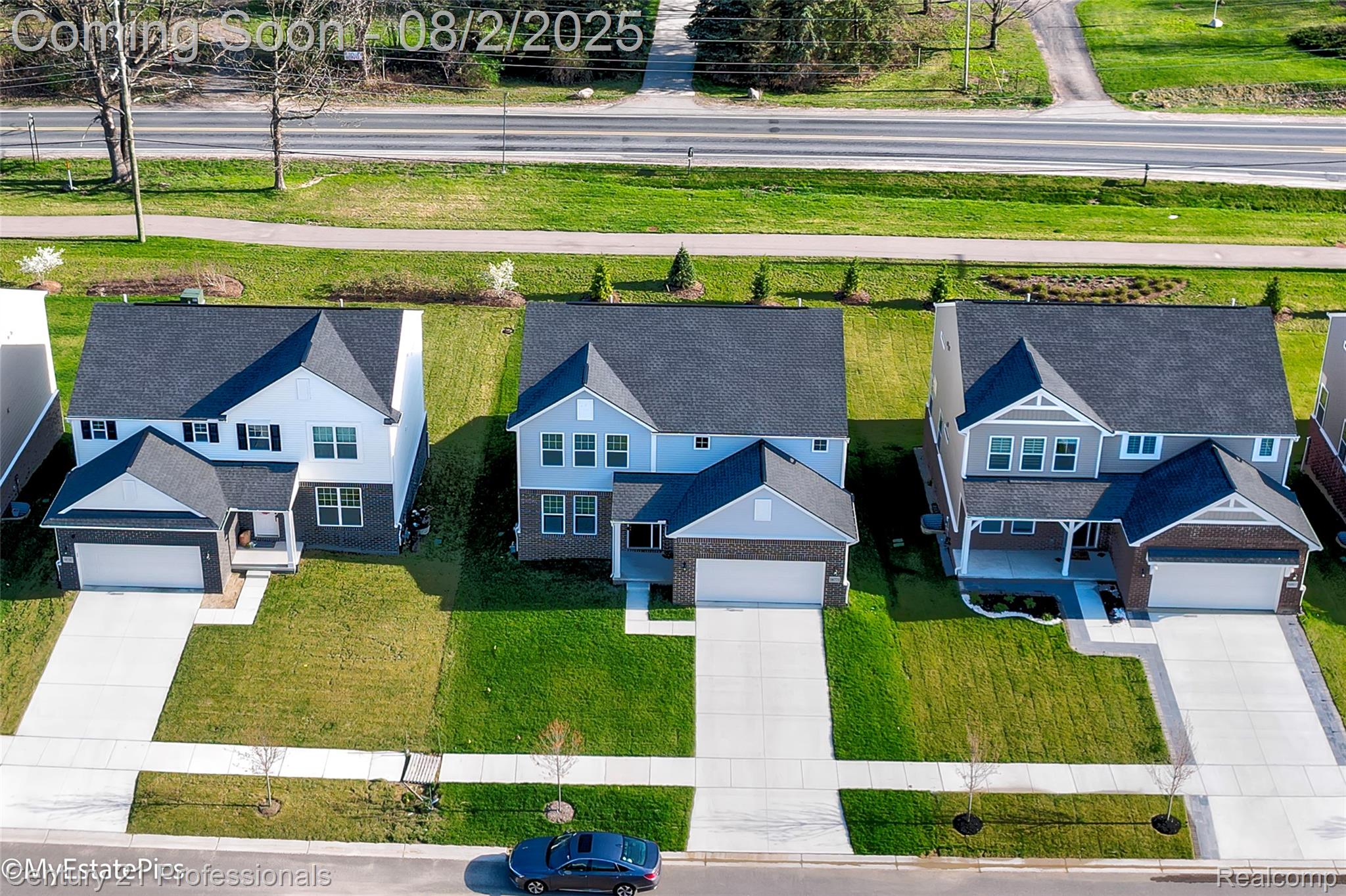 SouthLyon, Michigan, 48178, United States, 4 Bedrooms Bedrooms, ,3 BathroomsBathrooms,Residential,For Sale,1904843