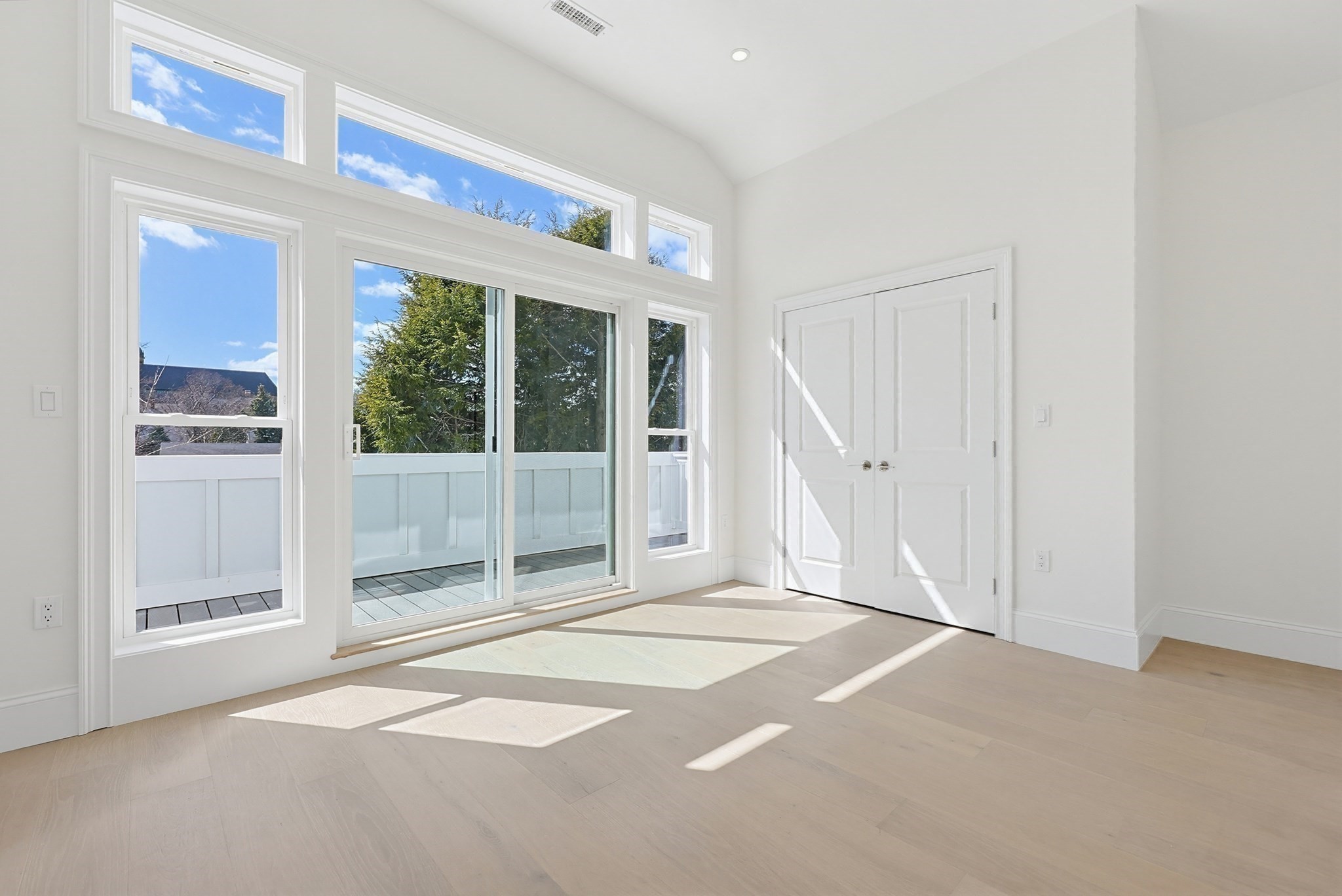 Brighton, Massachusetts, 02135, United States, 4 Bedrooms Bedrooms, ,4 BathroomsBathrooms,Residential,For Sale,2030744