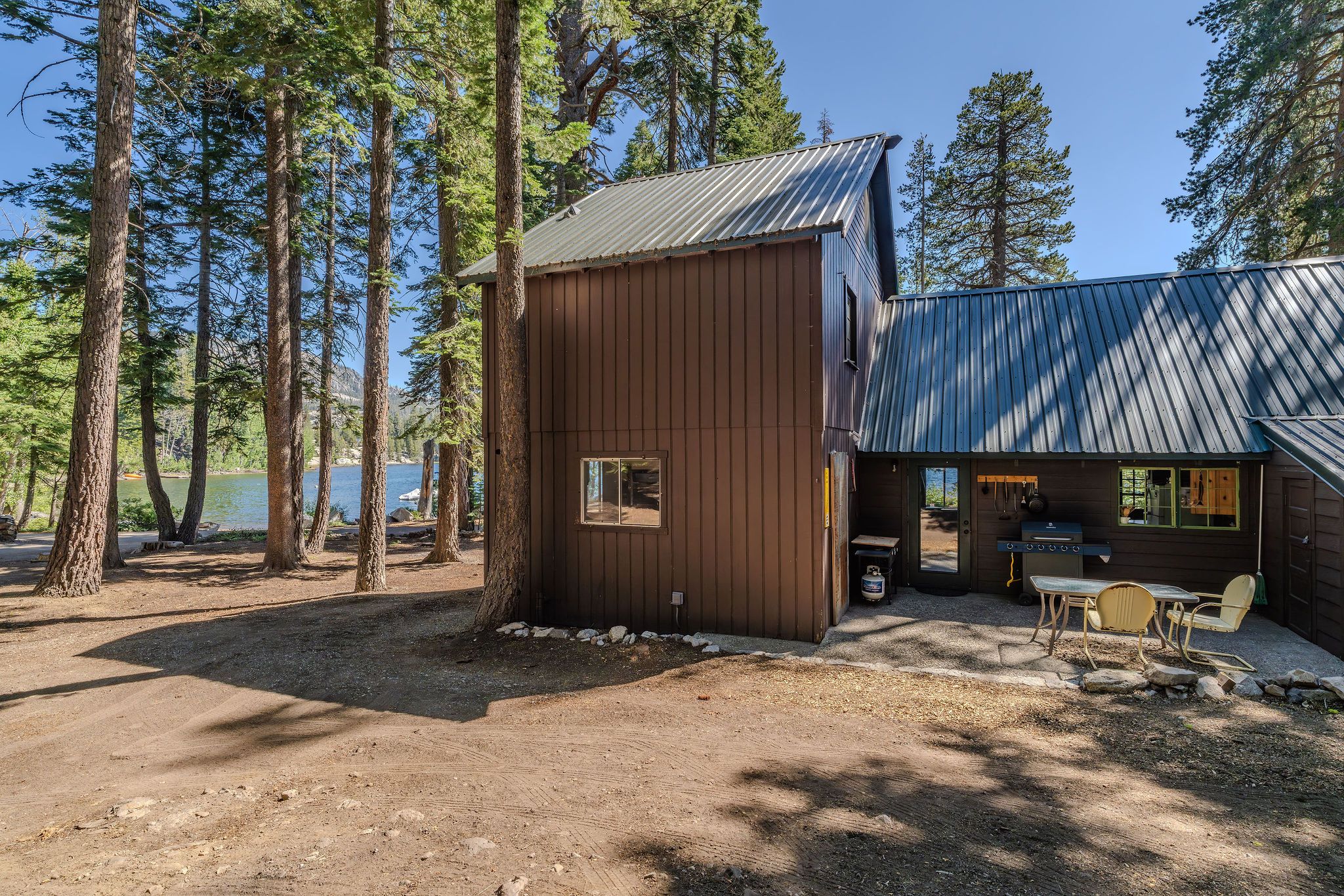  A Rare Opportunity to Own One of Silver Lake’s Best-Located Cabins - 物件實景