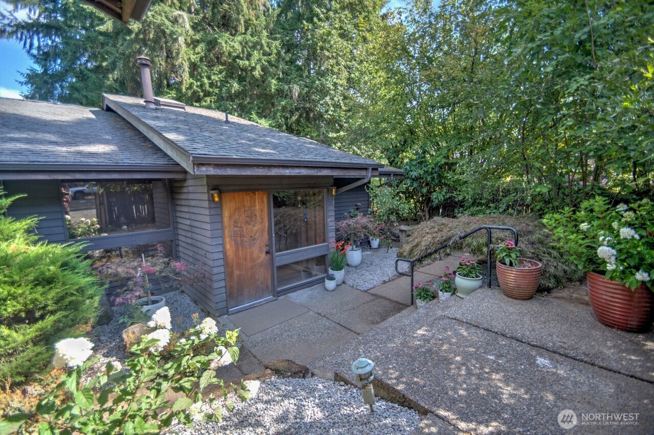 Brassfield Dr, Olympia, WA 98501