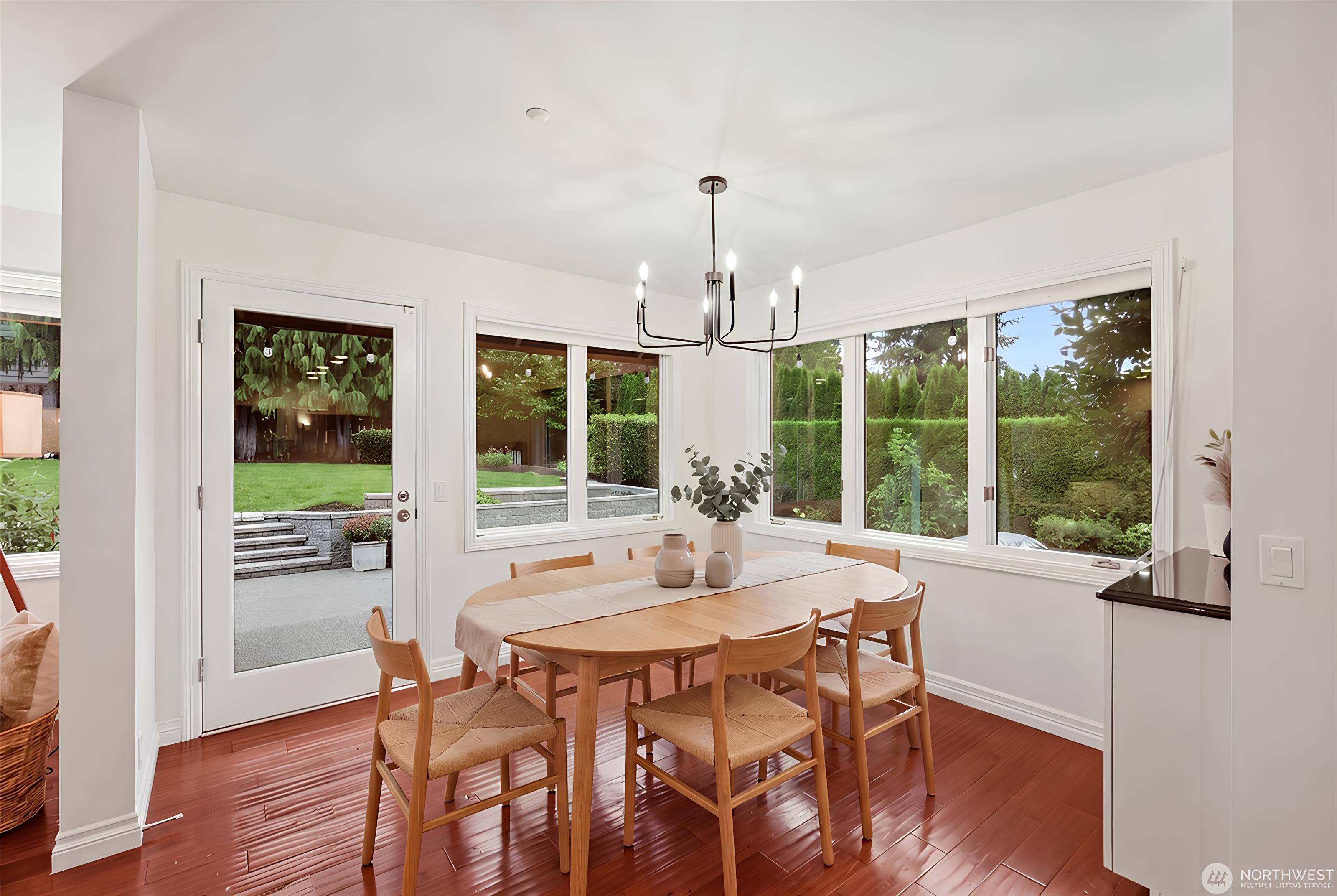  834 84th Avenue Northeast, Medina, WA 98039 - 物件實景