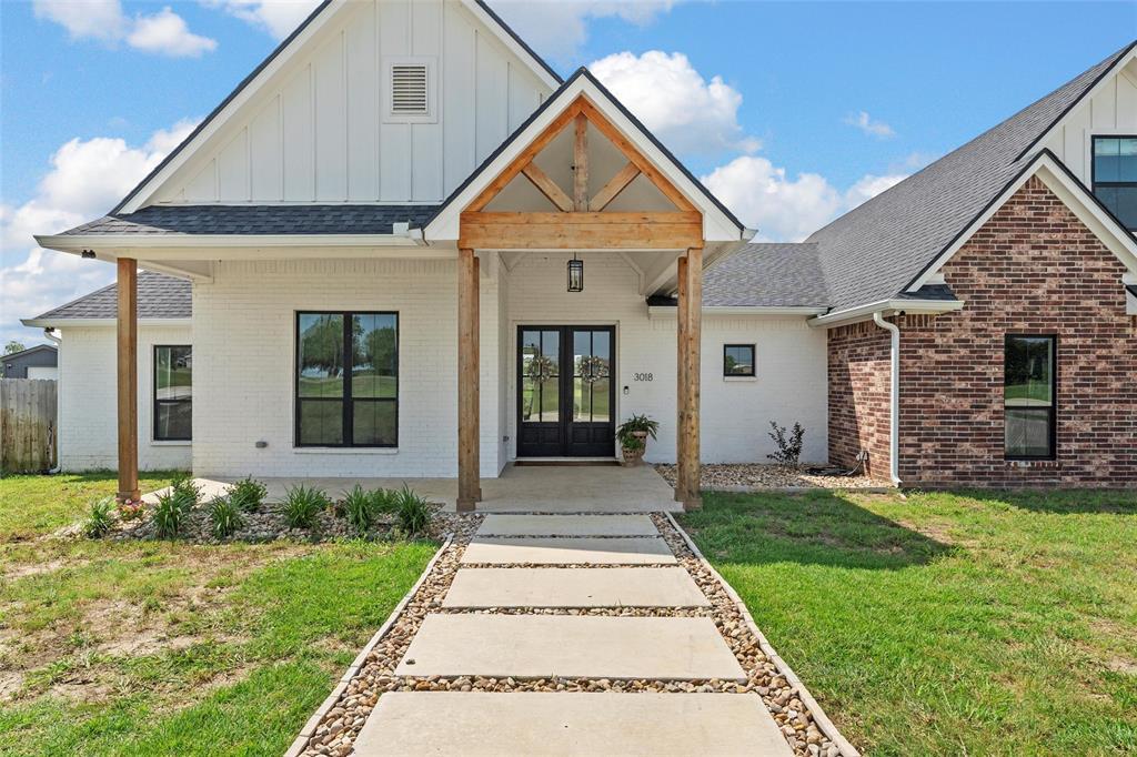 Moody, Texas, 76557, United States, 5 Bedrooms Bedrooms, ,4 BathroomsBathrooms,Residential,For Sale,1847526