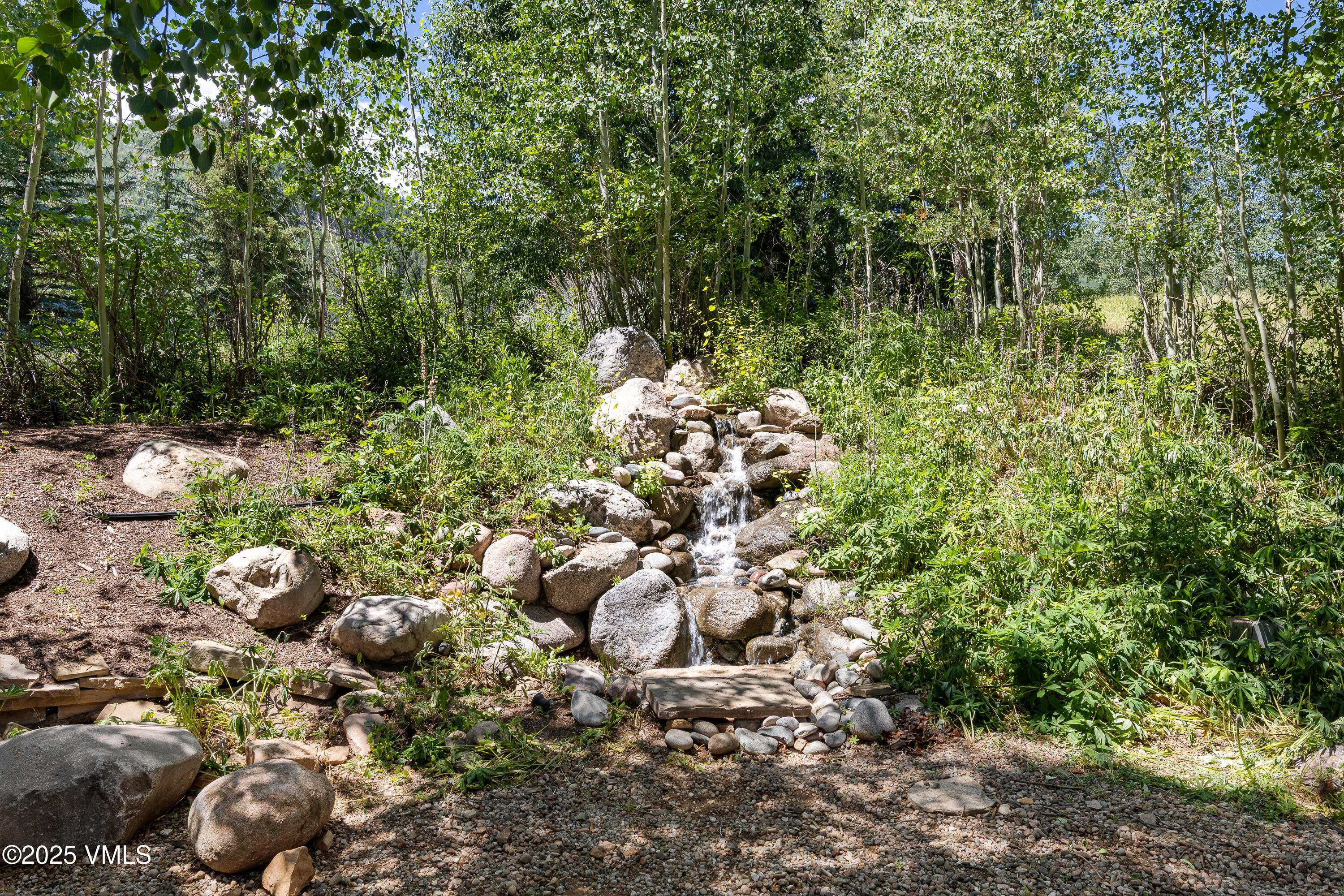 Edwards, Colorado, 81632, United States, 5 Bedrooms Bedrooms, ,6 BathroomsBathrooms,Residential,For Sale,1901108