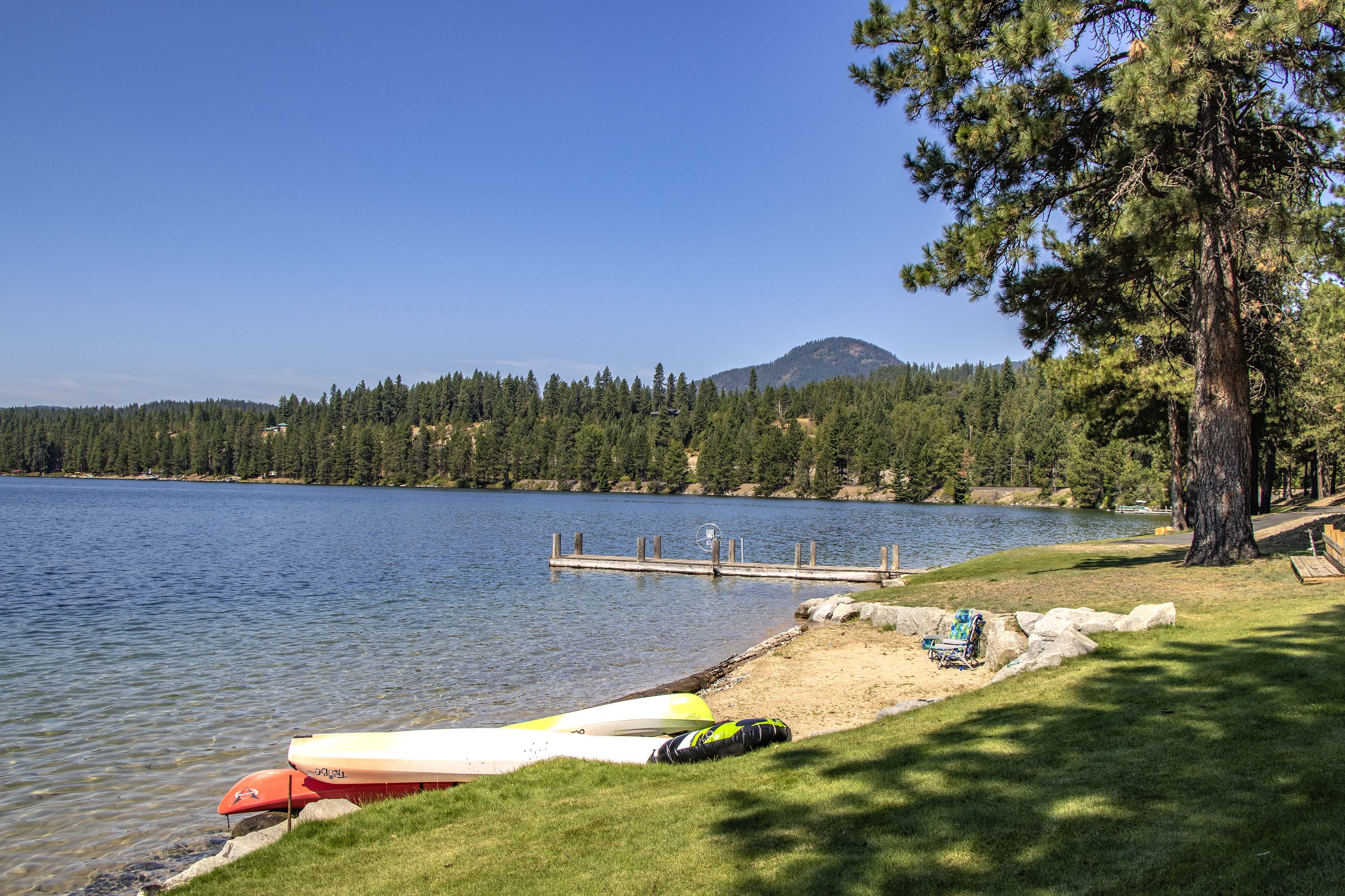 Sandpoint, Idaho, 83864, United States, 2 Bedrooms Bedrooms, ,4 BathroomsBathrooms,Residential,For Sale,1806623