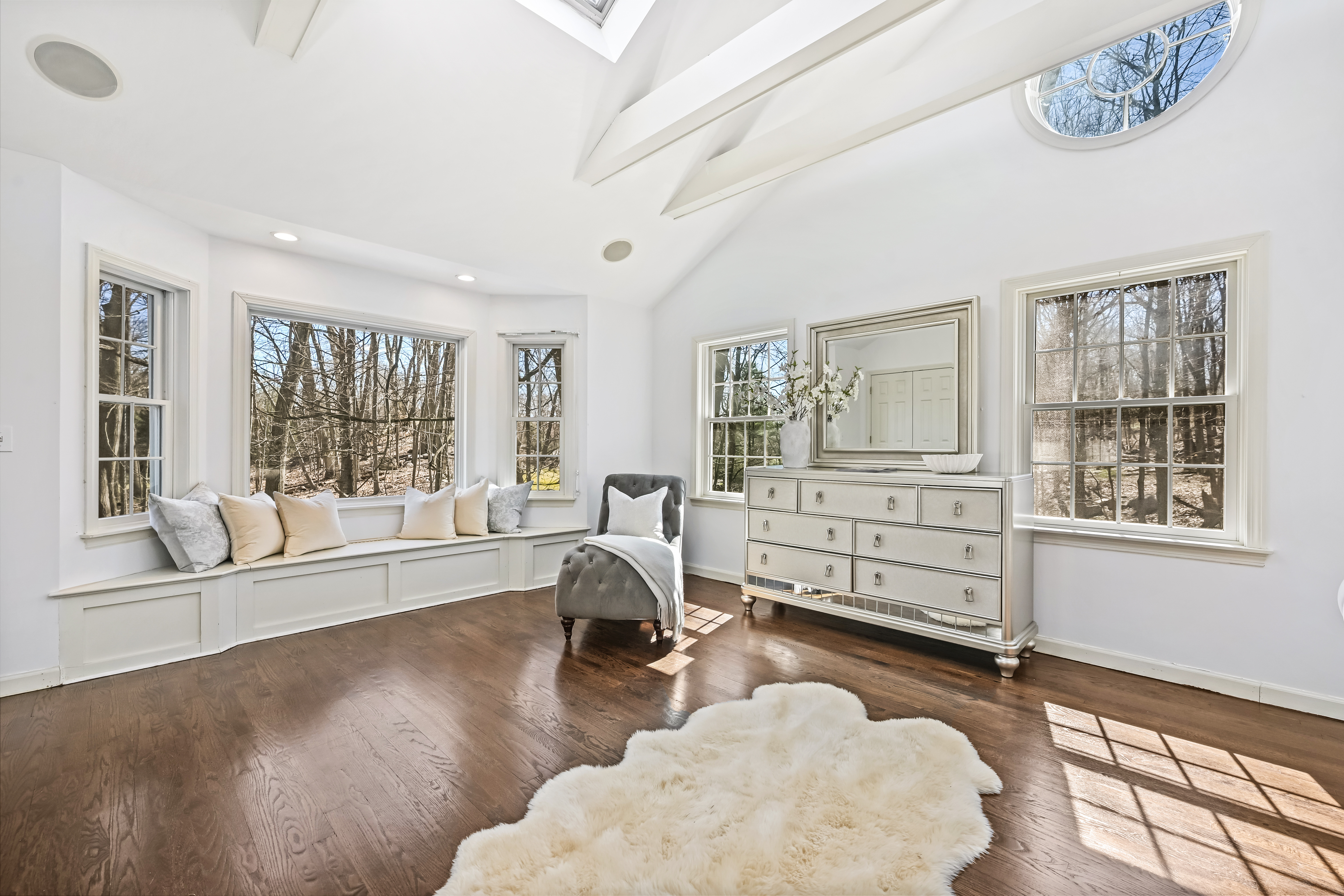  Unique Split-Level Residence - 物件實景