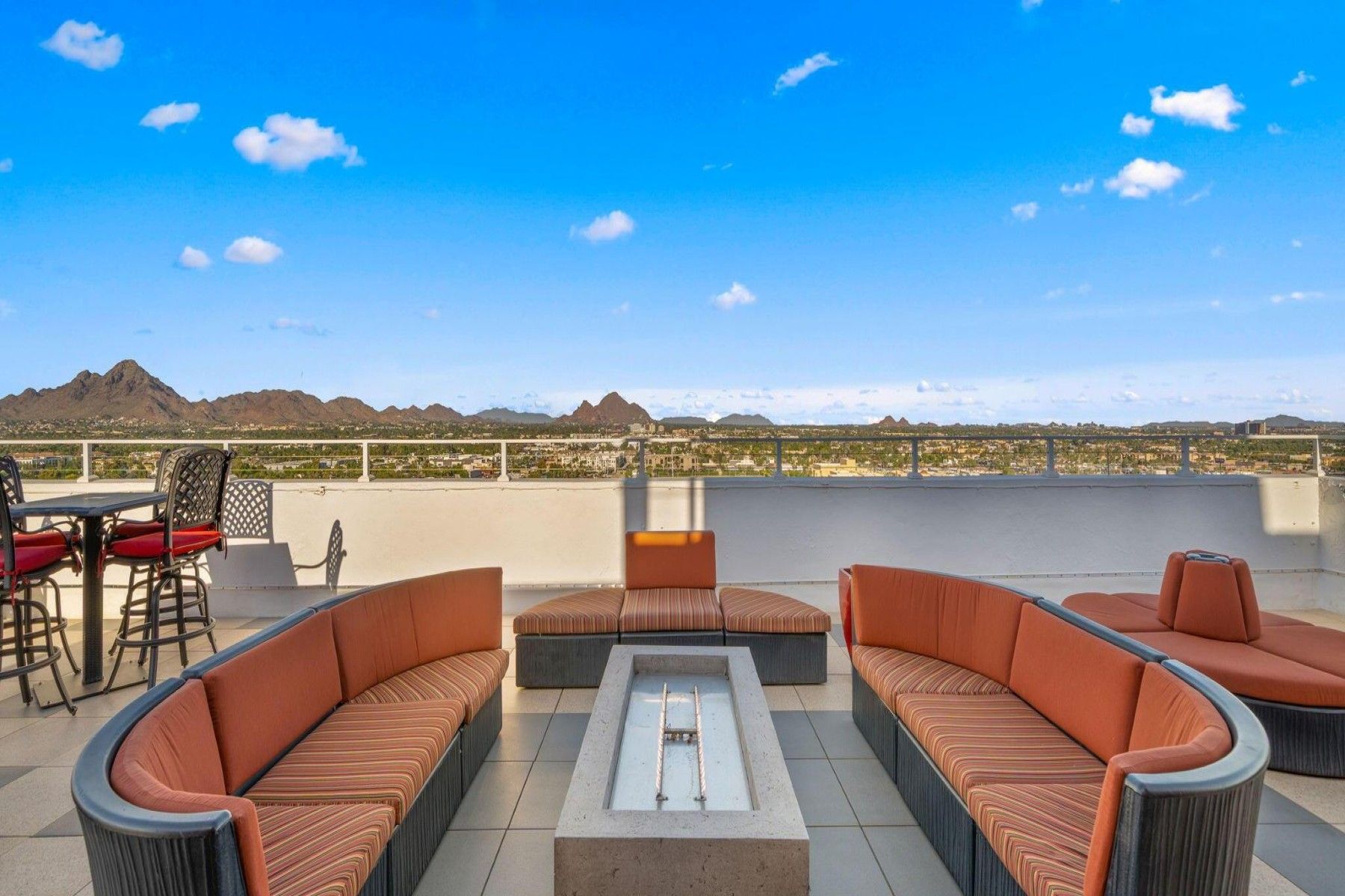  4750 N Central Avenue  Phoenix, AZ - 物件實景