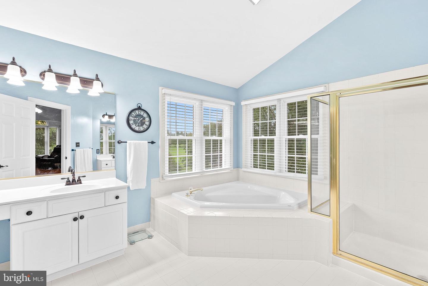 Waterford, Virginia, 20197, United States, 5 Bedrooms Bedrooms, ,4 BathroomsBathrooms,Residential,For Sale,1940957