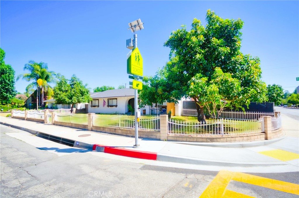 La Verne, California, 91750, United States, 7 Bedrooms Bedrooms, ,4 BathroomsBathrooms,Residential,For Sale,1979941