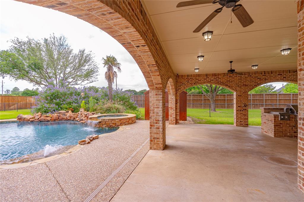 Midlothian, Texas, 76065, United States, 5 Bedrooms Bedrooms, ,7 BathroomsBathrooms,Residential,For Sale,1975064