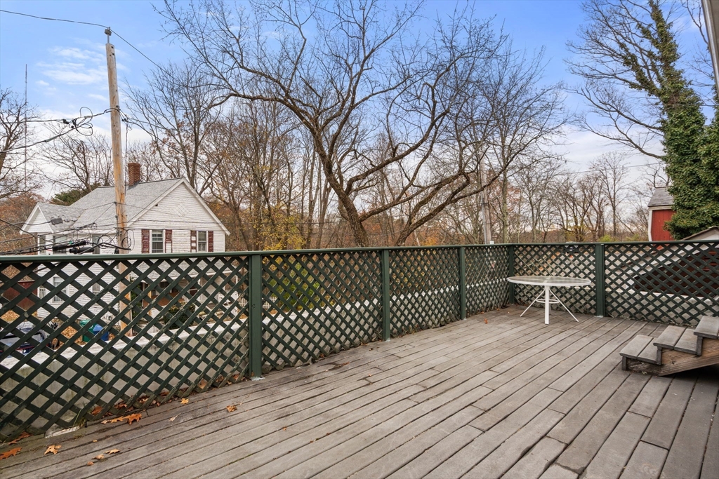 Newton, Massachusetts, 02464, United States, 3 Bedrooms Bedrooms, ,2 BathroomsBathrooms,Residential,For Sale,2000797