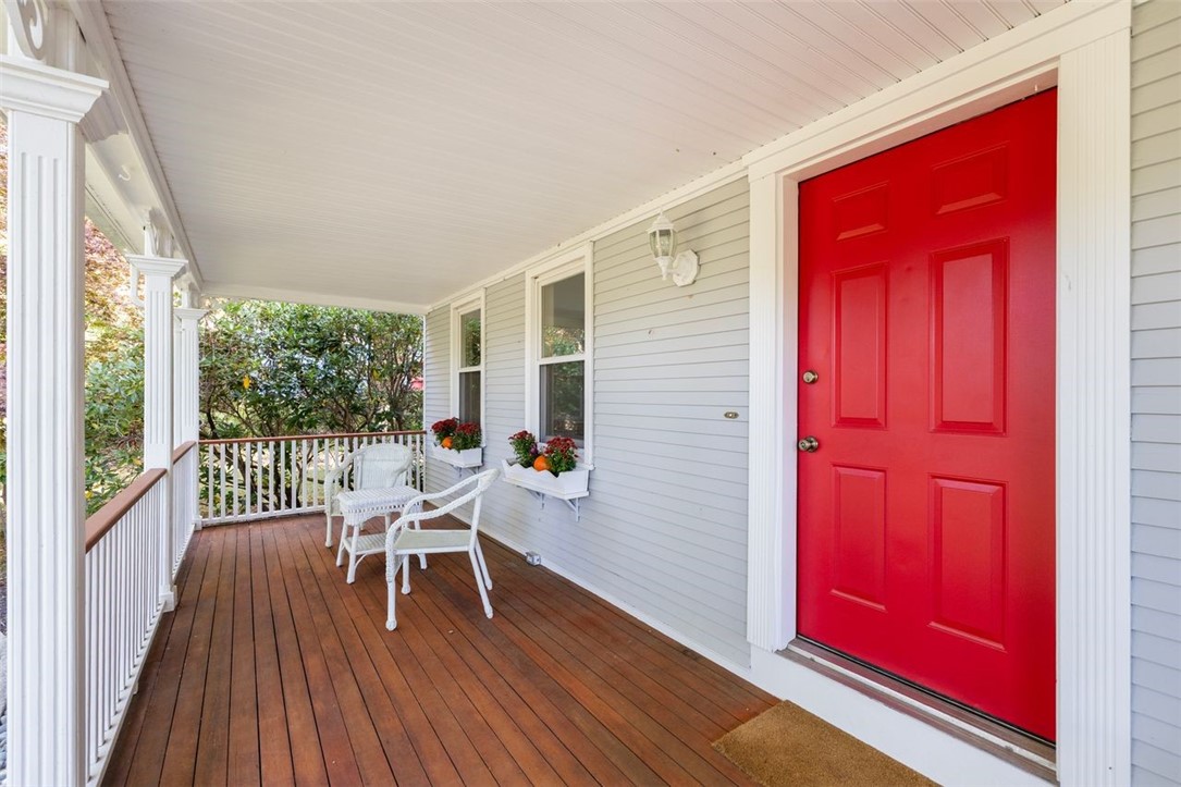 South Kingstown, Rhode Island, 02879, United States, 3 Bedrooms Bedrooms, ,2 BathroomsBathrooms,Residential,For Sale,1987683