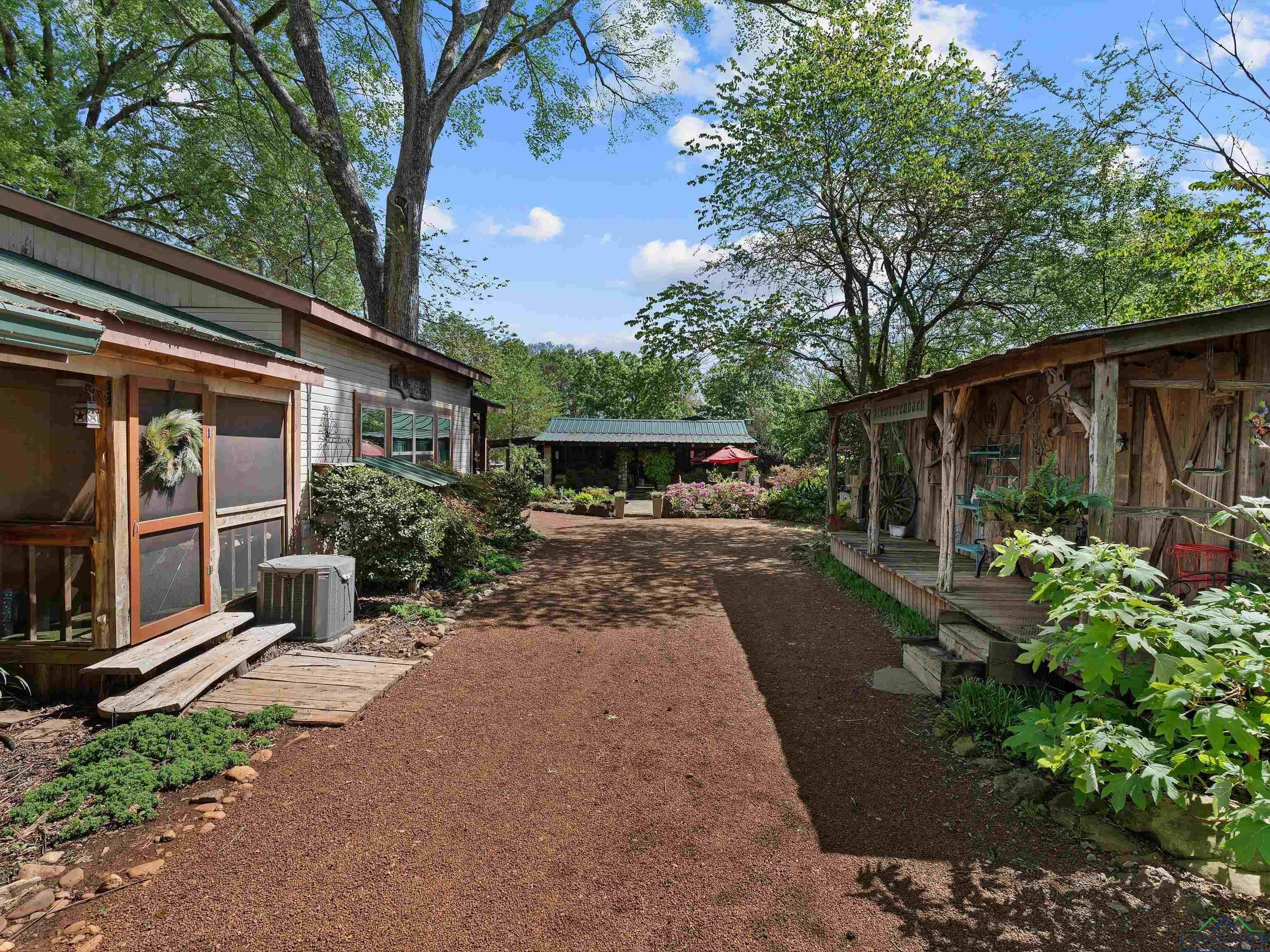 Karnack, Texas, 75661, United States, 3 Bedrooms Bedrooms, ,3 BathroomsBathrooms,Residential,For Sale,1975449