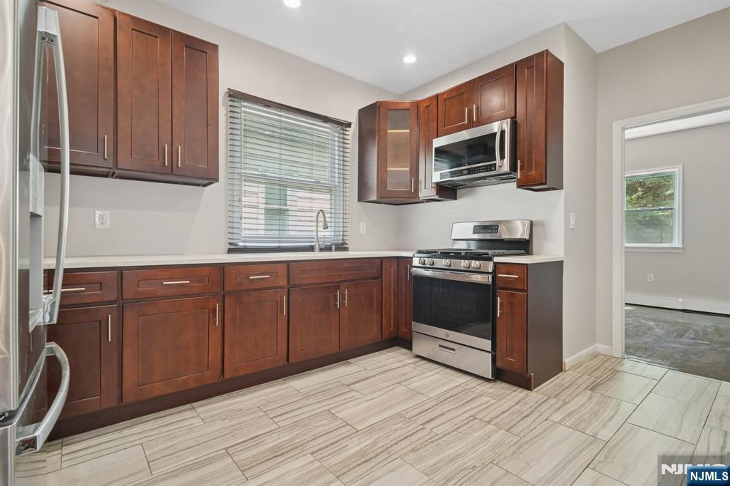 Garfield, New Jersey, 07026, United States, 4 Bedrooms Bedrooms, ,3 BathroomsBathrooms,Residential,For Sale,1905958