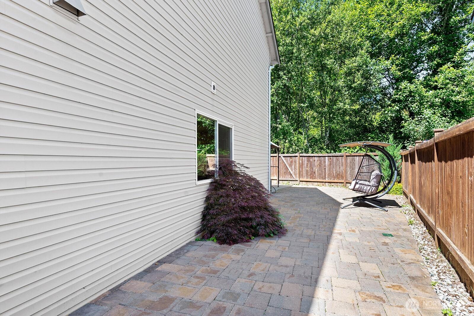 EVERETT, Washington, 98208, United States, 3 Bedrooms Bedrooms, ,3 BathroomsBathrooms,Residential,For Sale,1875330