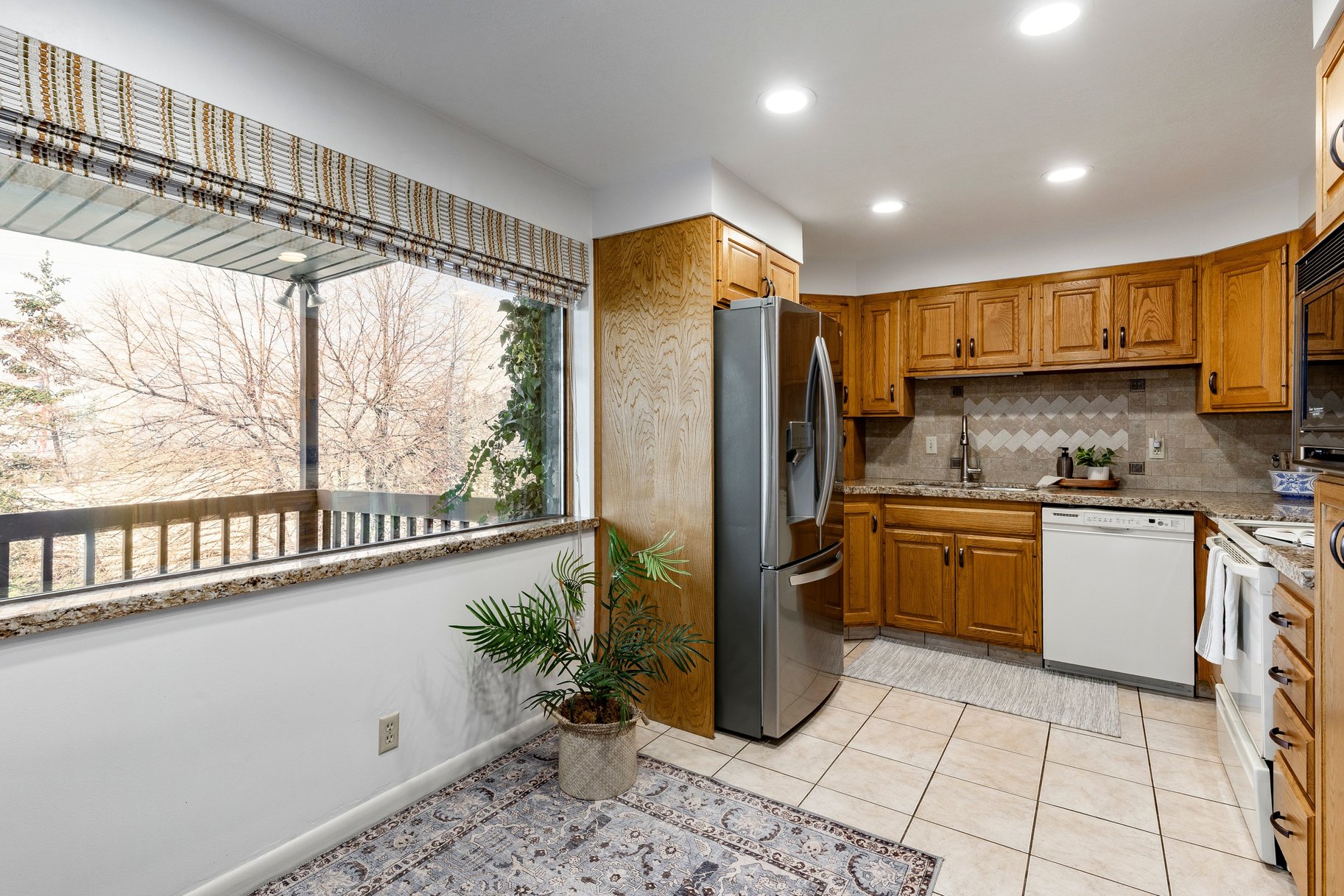  Solid Olympus Cove 2 Story With Mountain and Valley Views - 物件實景