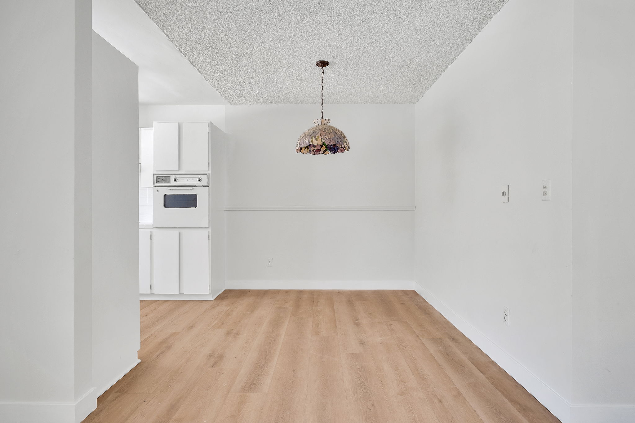  5232 Corteen Place Unit 10, Los Angeles, CA 91607 - 物件實景