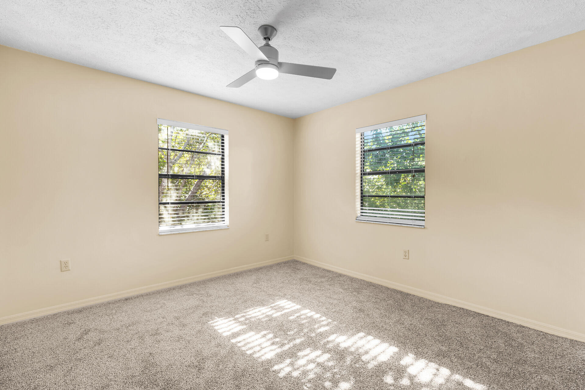 MARATHON, Florida, 33050, United States, 2 Bedrooms Bedrooms, ,2 BathroomsBathrooms,Residential,For Sale,1707651