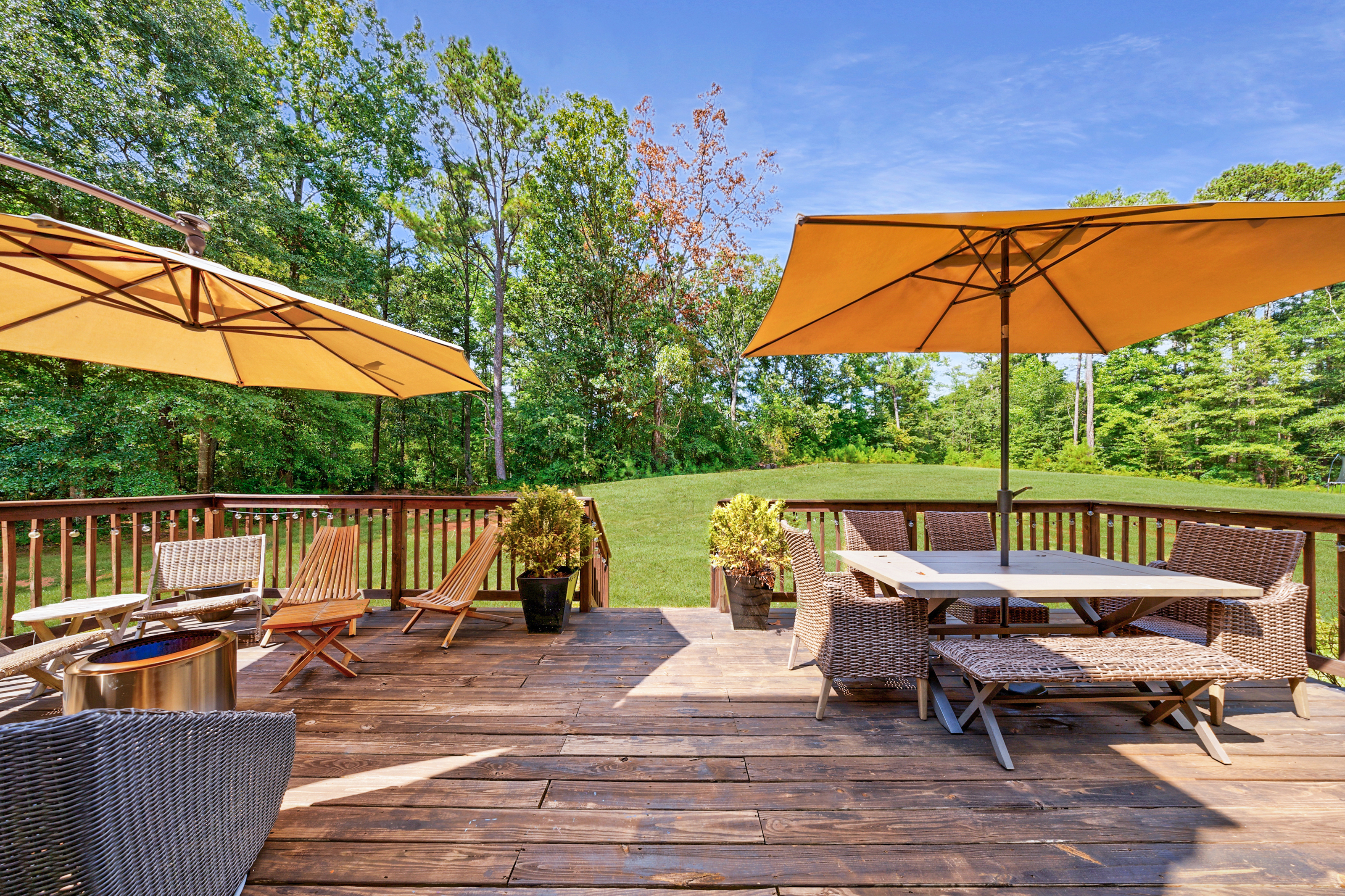  Stunning Fully Renovated Oasis on 2.4+/- Acres - 物件實景