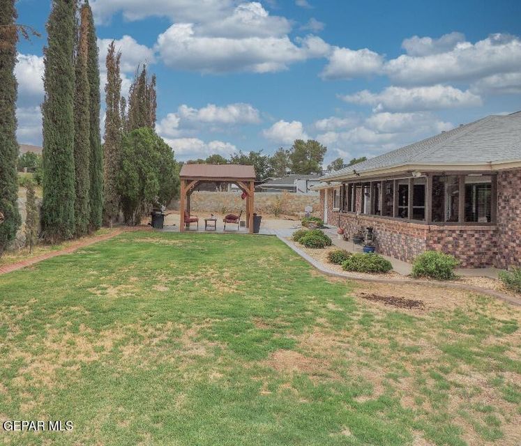 El Paso, Texas, 79935, United States, 4 Bedrooms Bedrooms, ,2 BathroomsBathrooms,Residential,For Sale,1923244