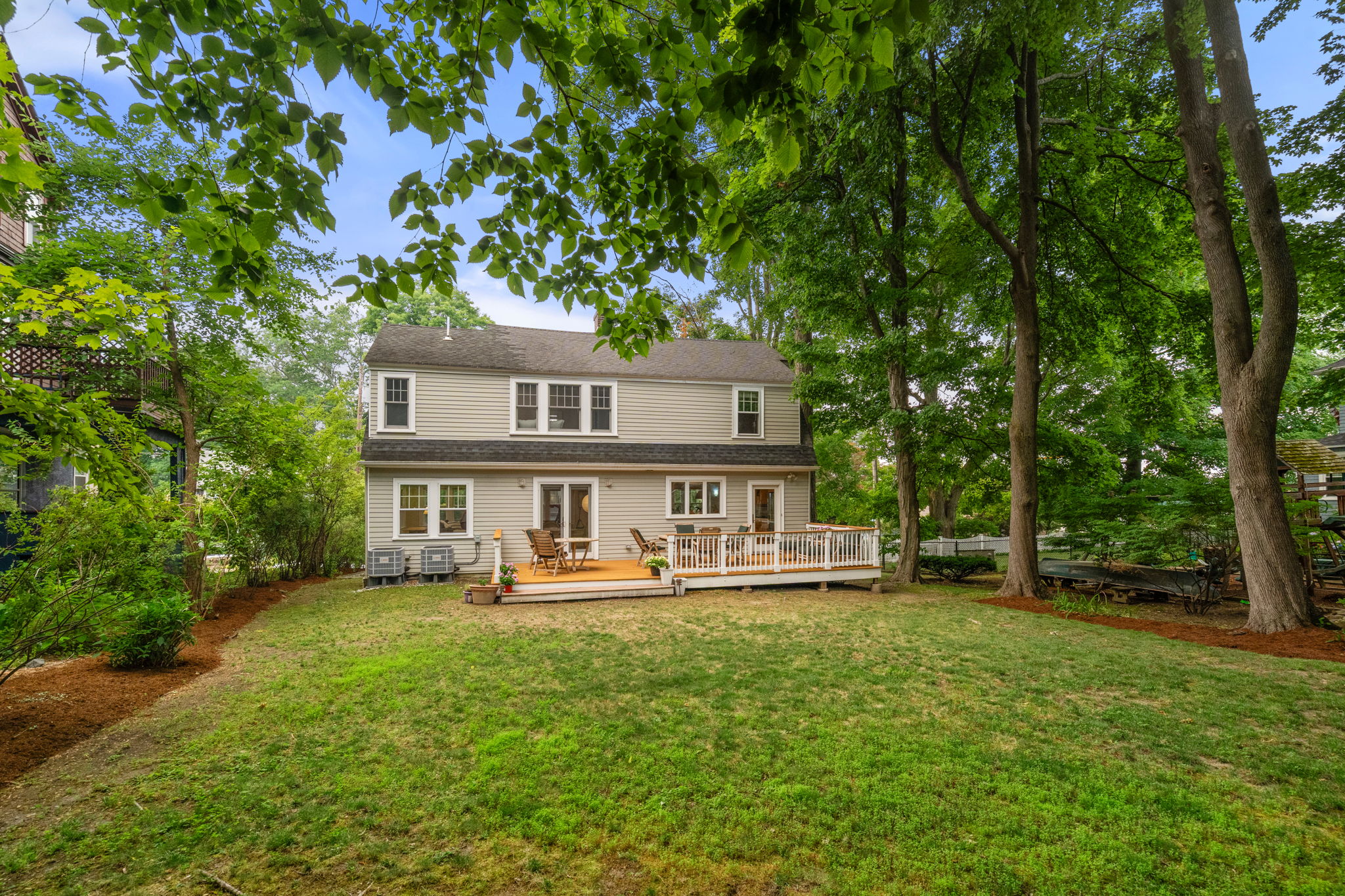  16 Lewis Street, Newton, MA, 02458 - 物件實景