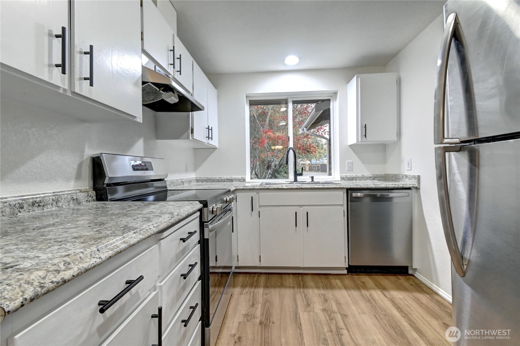 Everett, Washington, 98204, United States, 3 Bedrooms Bedrooms, ,1 BathroomBathrooms,Residential,For Sale,1995810