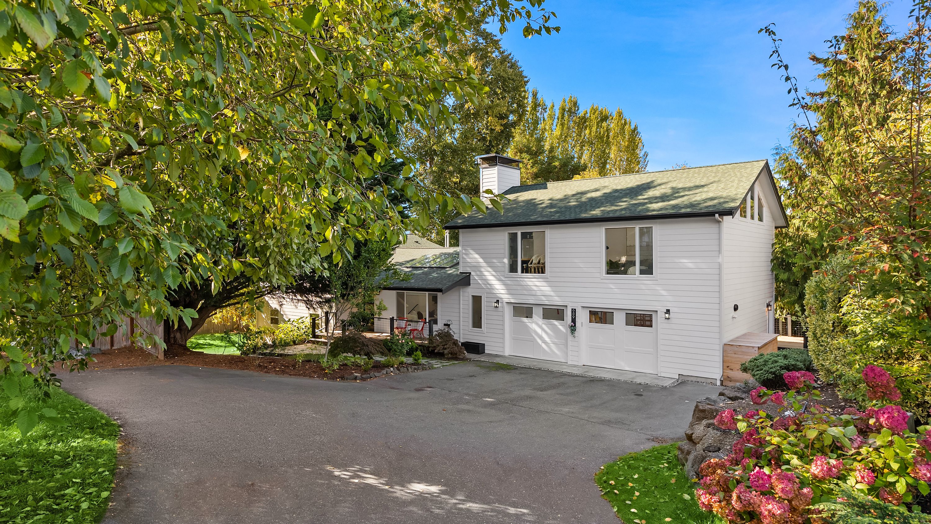  689 Pierce Court Northwest, Bainbridge Island, WA 98110 - 物件實景