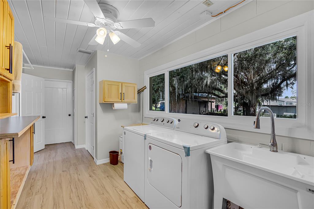 Geneva, Florida, 32732, United States, 3 Bedrooms Bedrooms, ,2 BathroomsBathrooms,Residential,For Sale,1897642