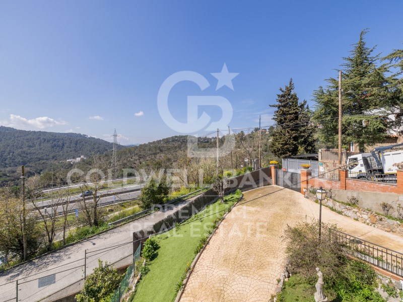 Sant Cugat del Vallès, Catalonia, ES, 5 Bedrooms Bedrooms, ,2 BathroomsBathrooms,Residential,For Sale,1759701