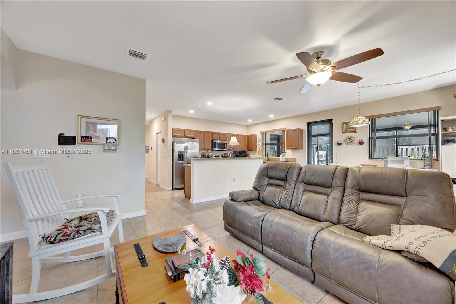 Homestead, Florida, 33033, United States, 3 Bedrooms Bedrooms, ,2 BathroomsBathrooms,Residential,For Sale,1891522