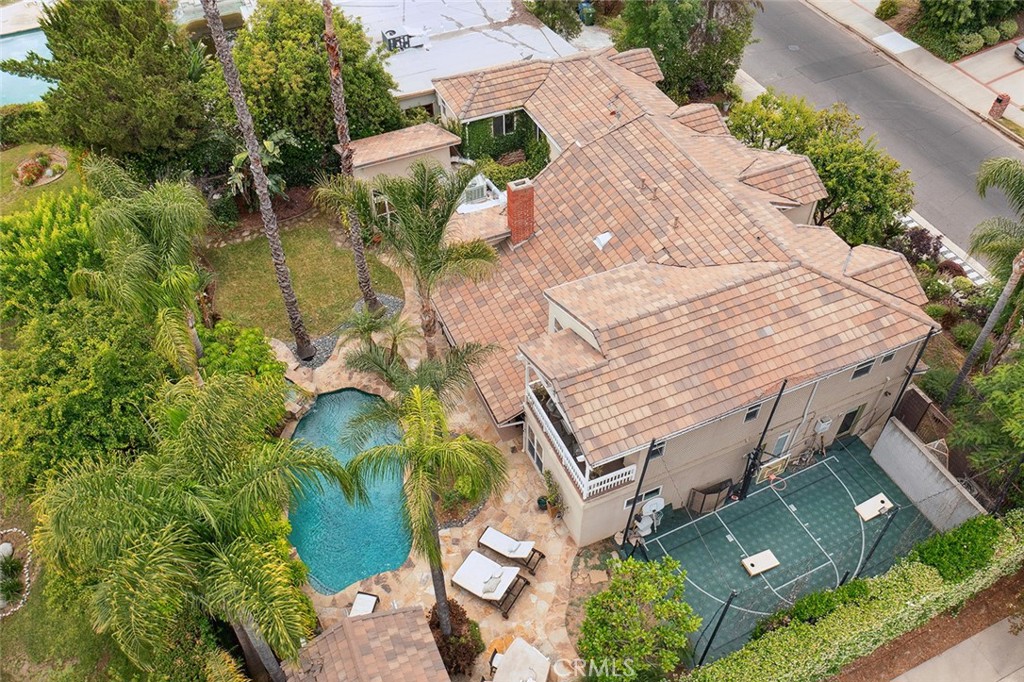 Tarzana, California, 91356, United States, 6 Bedrooms Bedrooms, ,5 BathroomsBathrooms,Residential,For Sale,1848701
