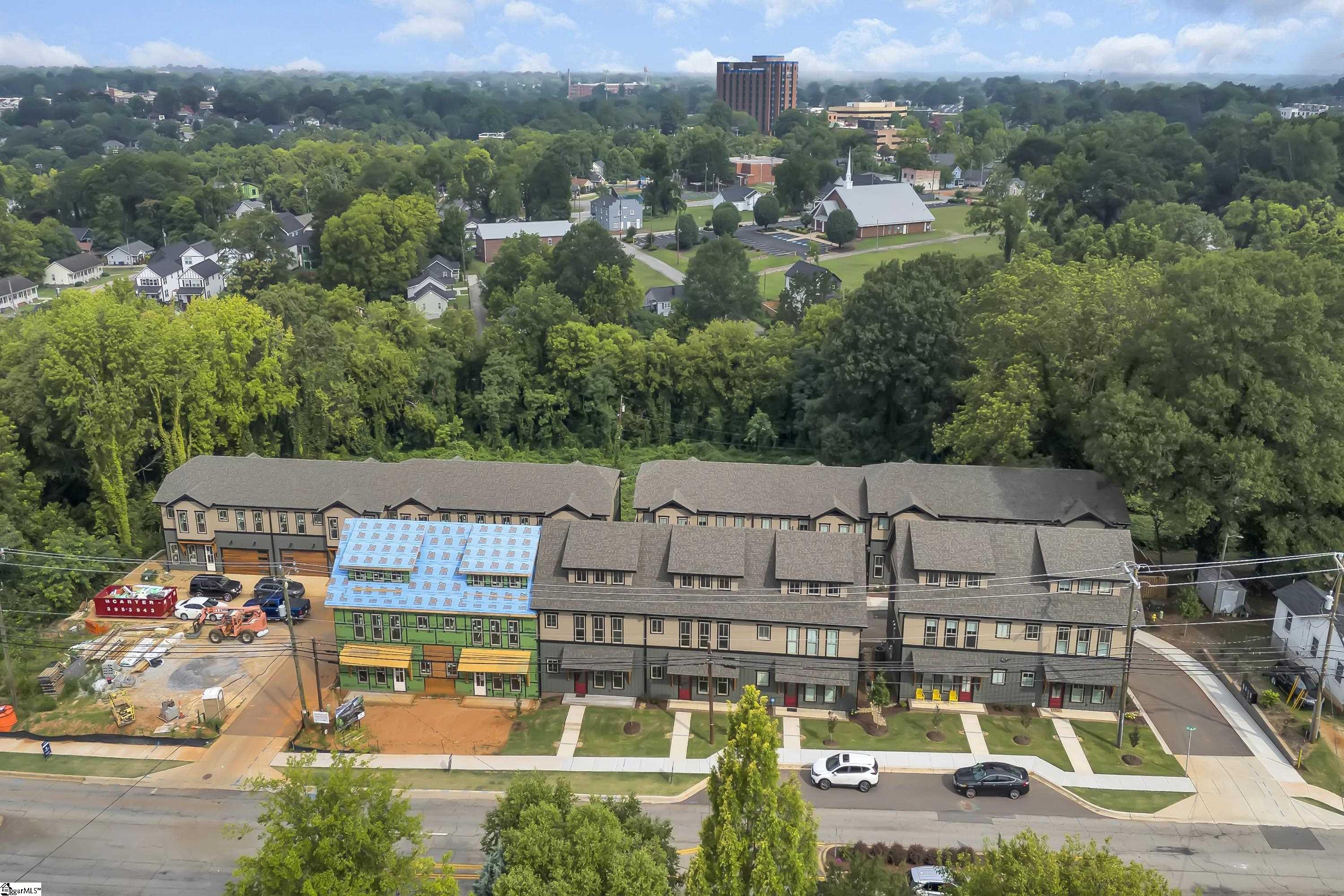 Greenville, South Carolina, 29601, United States, 2 Bedrooms Bedrooms, ,3 BathroomsBathrooms,Residential,For Sale,1876169