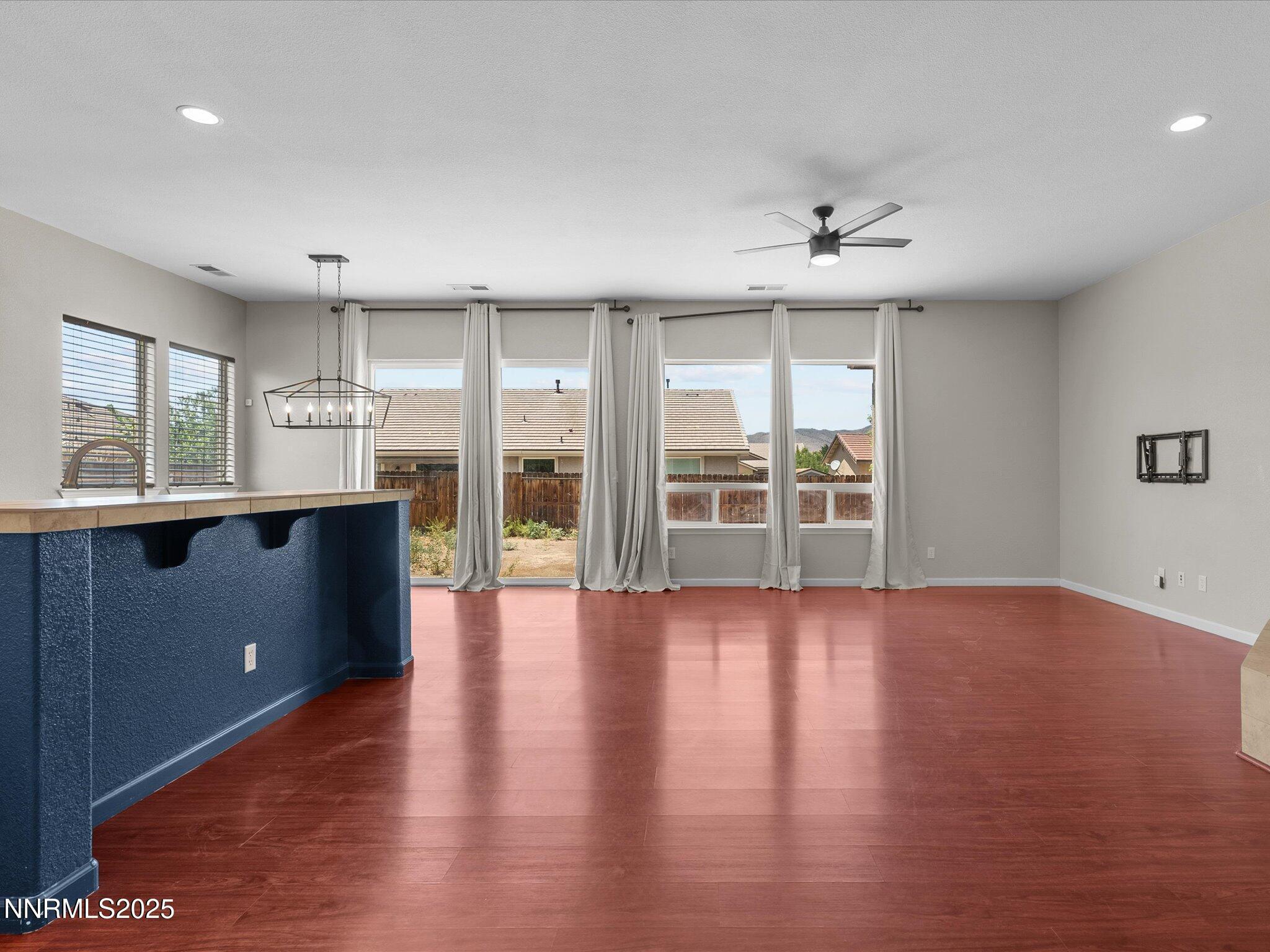 Dayton, Nevada, 89403, United States, 3 Bedrooms Bedrooms, ,2 BathroomsBathrooms,Residential,For Sale,1848243