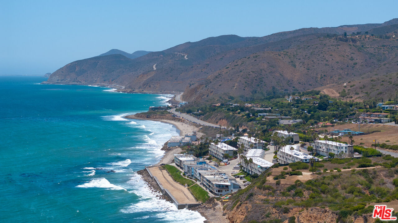 Malibu, California, 90265, United States, 2 Bedrooms Bedrooms, ,1 BathroomBathrooms,Residential,For Sale,1895662