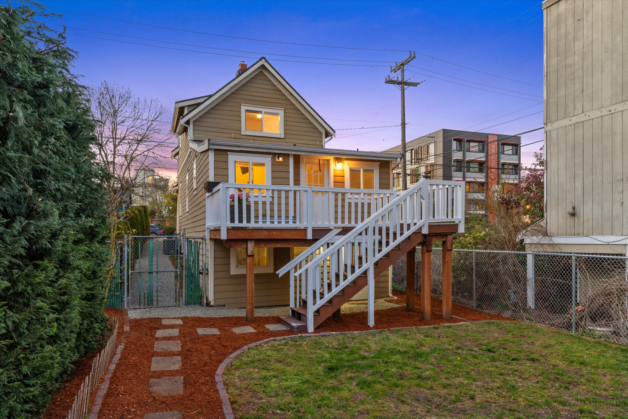  3557 S Hudson St, Seattle, WA 98118 - 物件實景