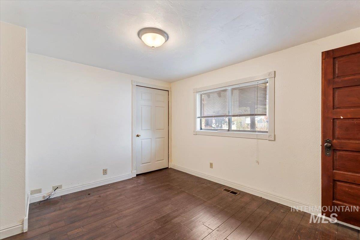 Boise, Idaho, 83714-8227, United States, 4 Bedrooms Bedrooms, ,Residential,For Sale,1989276