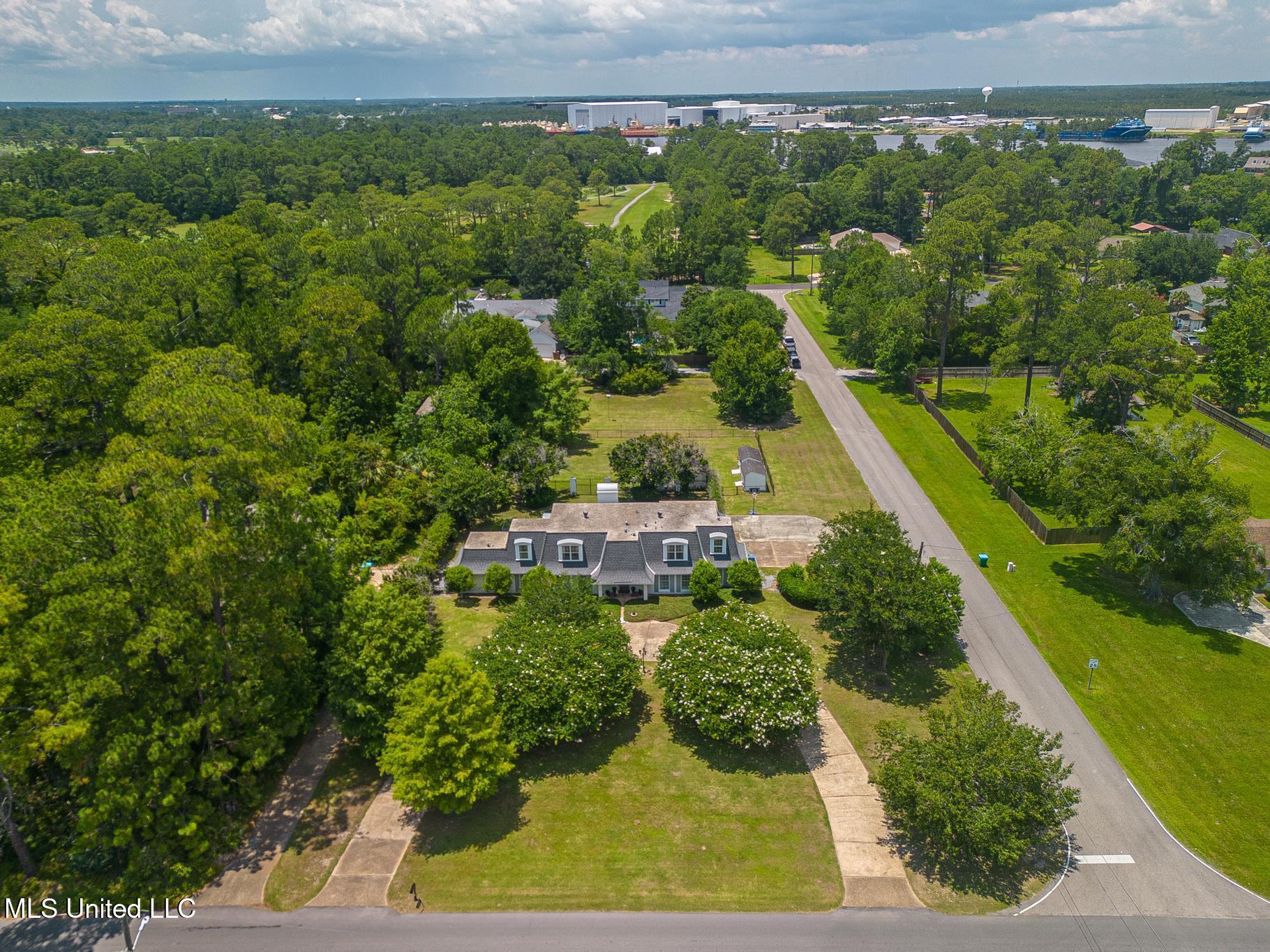 Gulfport, Mississippi, 39507, United States, 4 Bedrooms Bedrooms, ,4 BathroomsBathrooms,Residential,For Sale,1876501