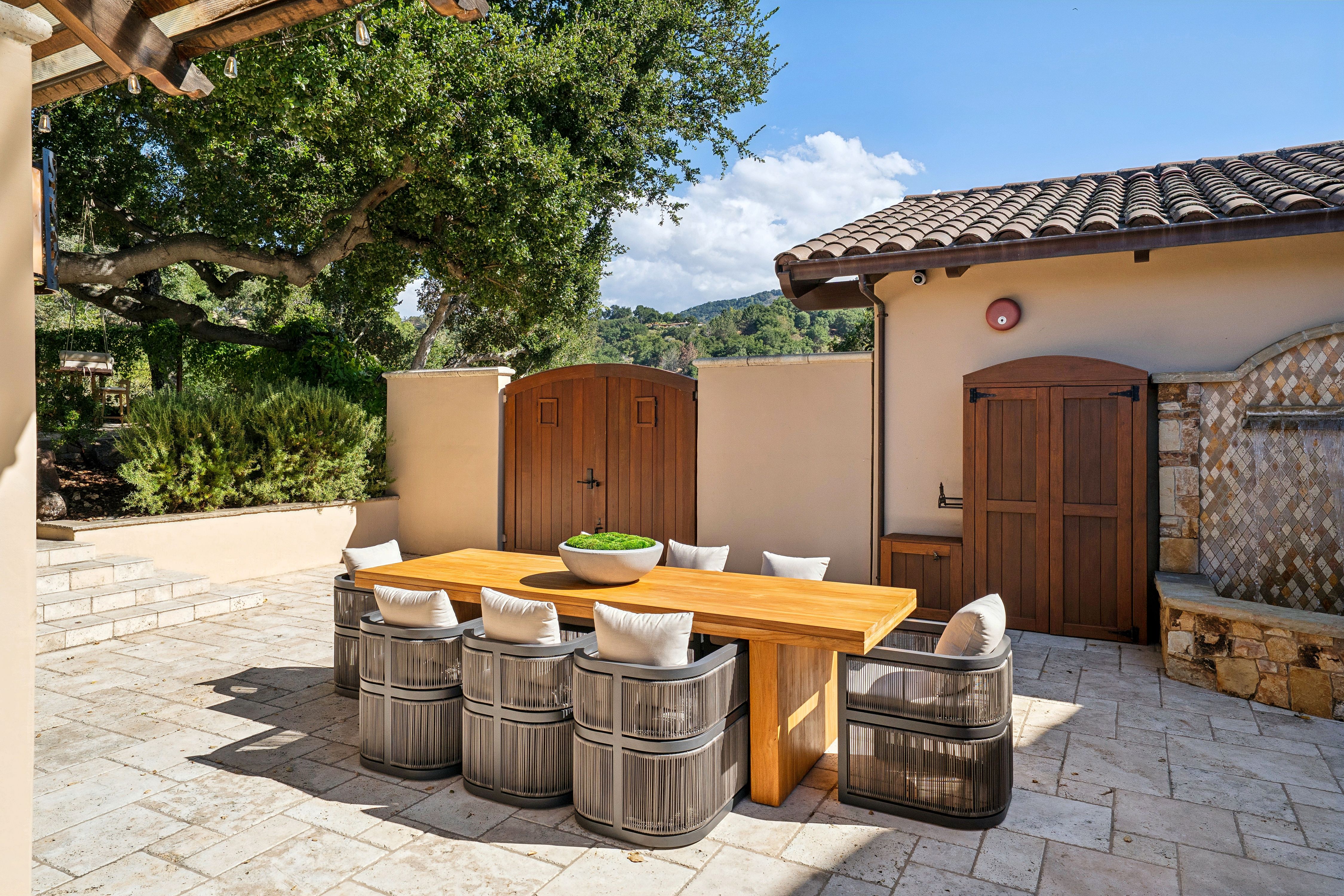  Private Mediterranean Estate with Breathtaking Views - 物件實景