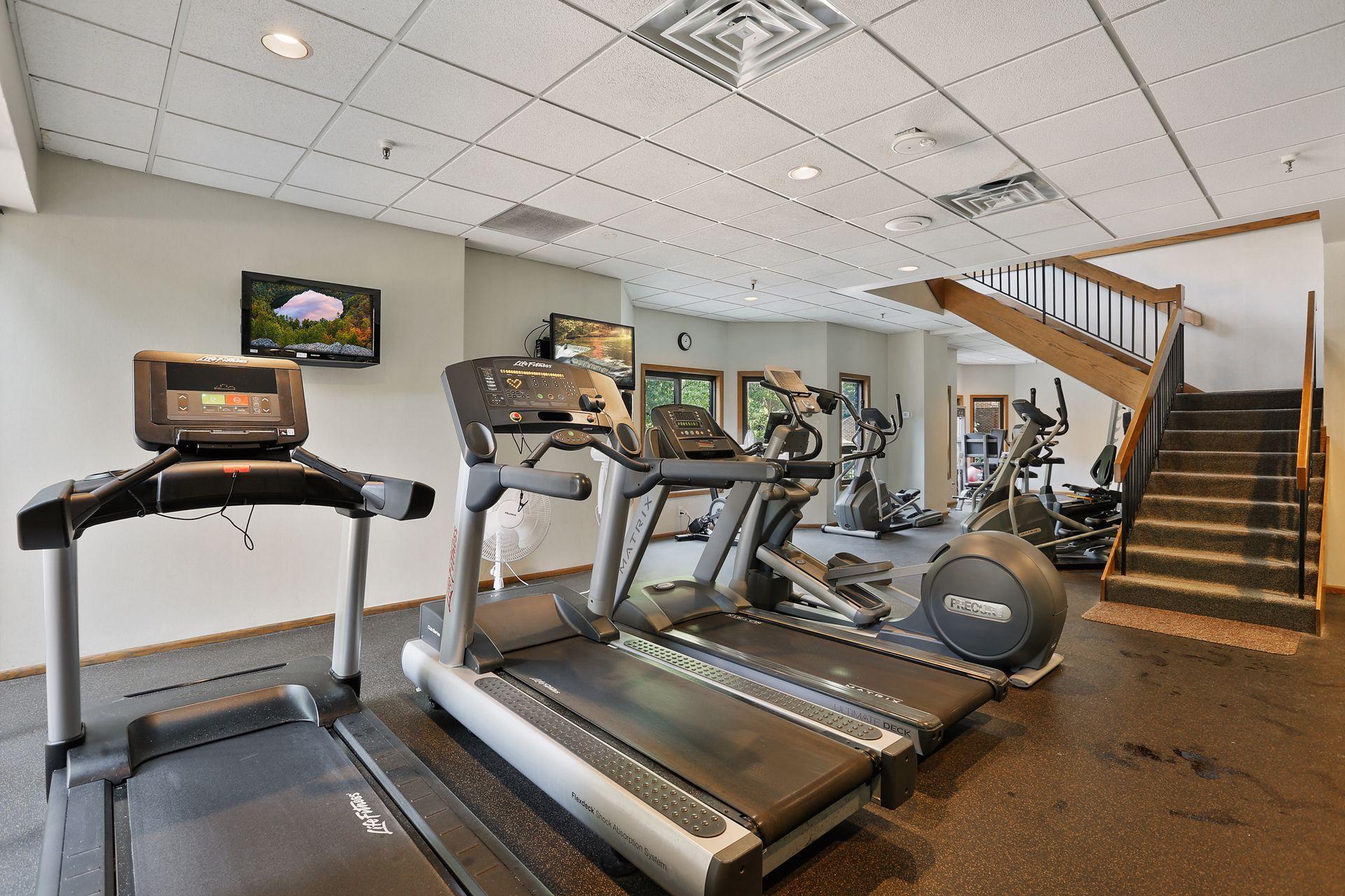 Minneapolis, Minnesota, 55403, United States, 2 Bedrooms Bedrooms, ,1 BathroomBathrooms,Residential,For Sale,1794027