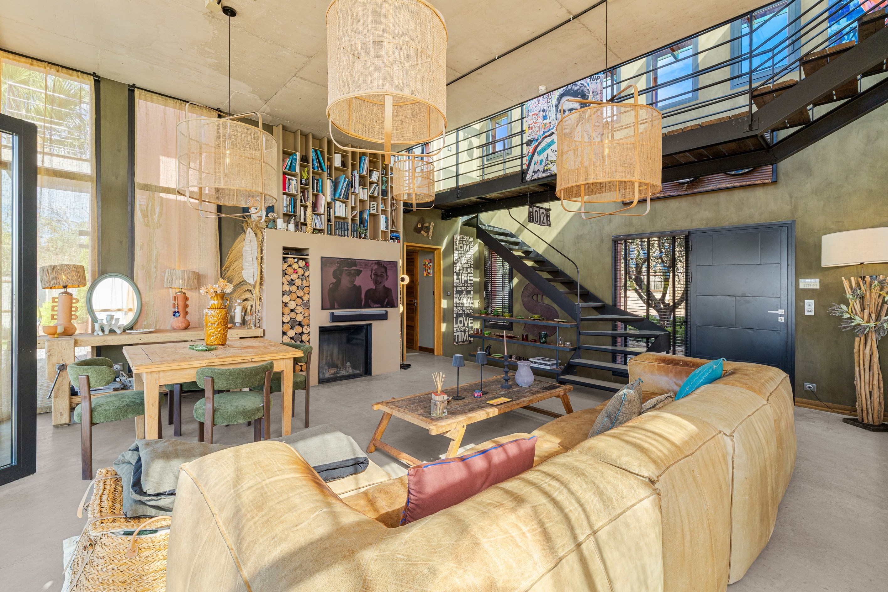  Spectacular Architect-Designed Villa with Pool and Sea Views in Nice Crémat - 物件實景
