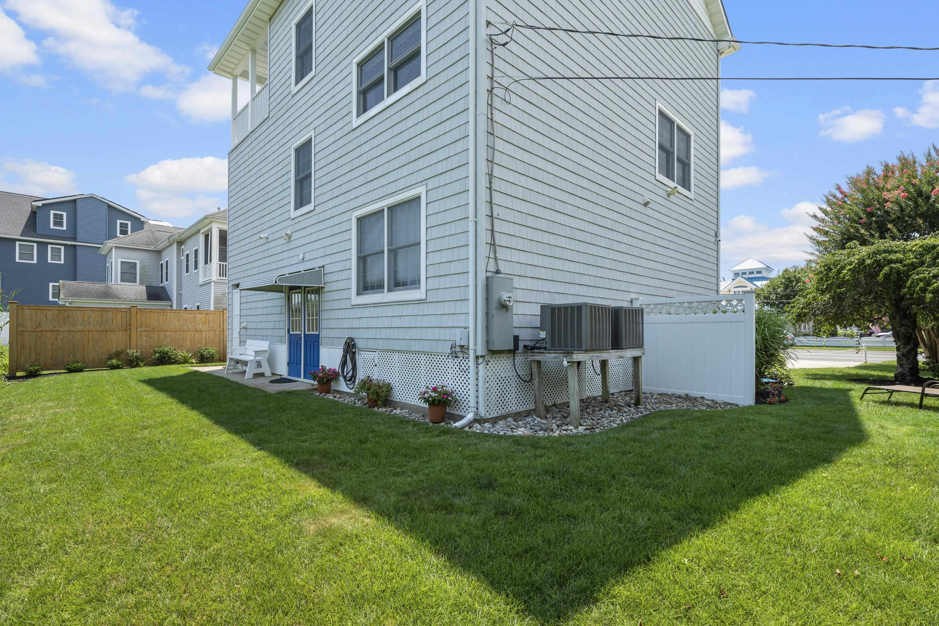 Cape May, New Jersey, 08204, United States, 4 Bedrooms Bedrooms, ,2 BathroomsBathrooms,Residential,For Sale,1988932