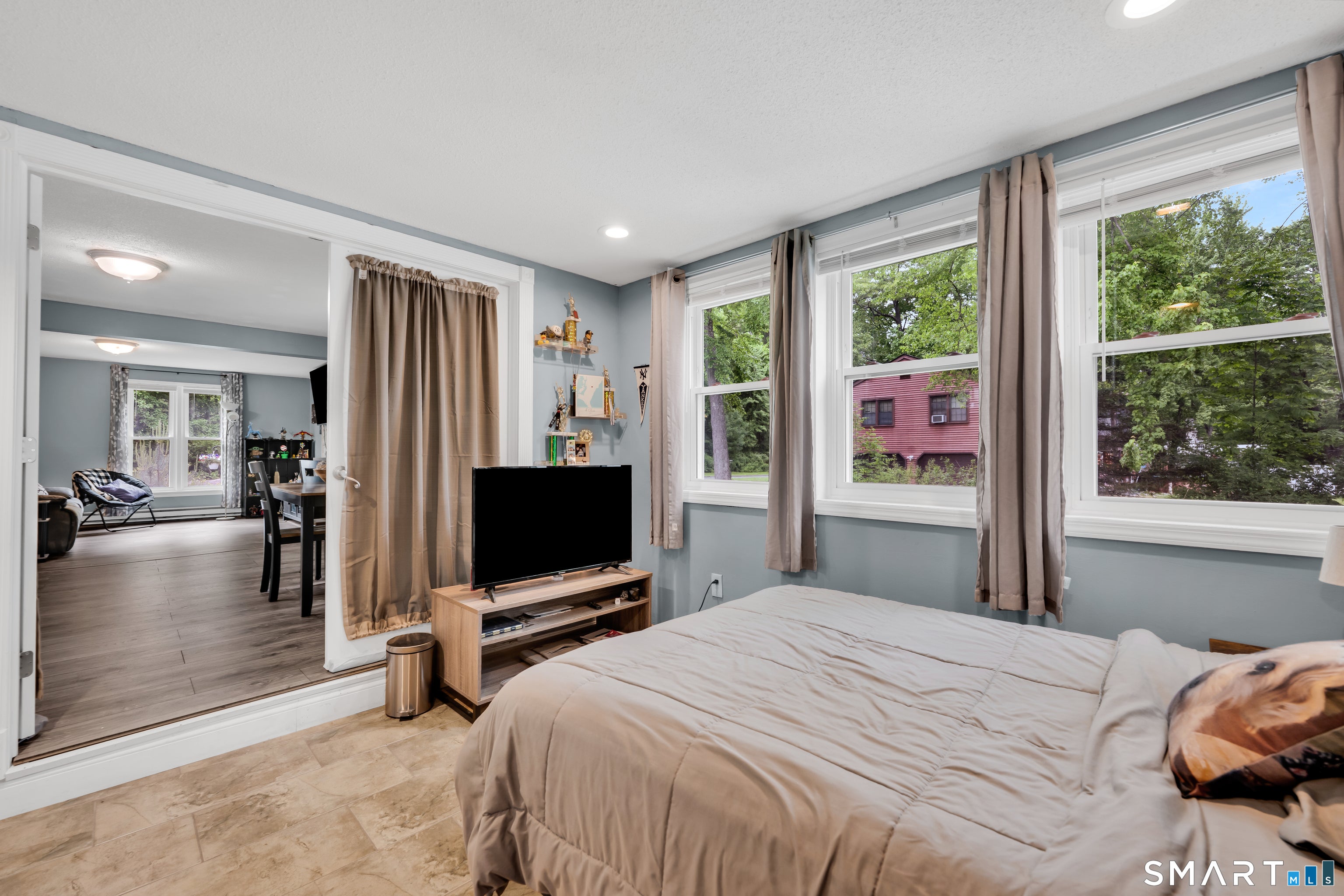 Southington, Connecticut, 06489, United States, 4 Bedrooms Bedrooms, ,3 BathroomsBathrooms,Residential,For Sale,2048016